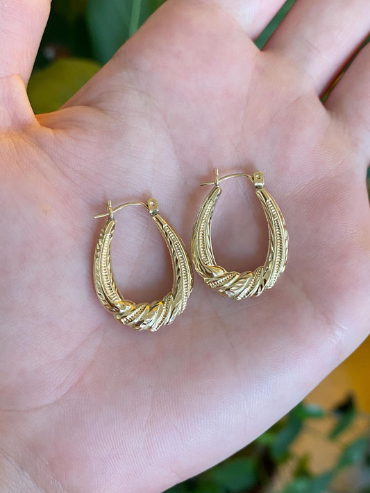 Vintage 14k Yellow Gold Milgrain Scalloped Hoop Earrings