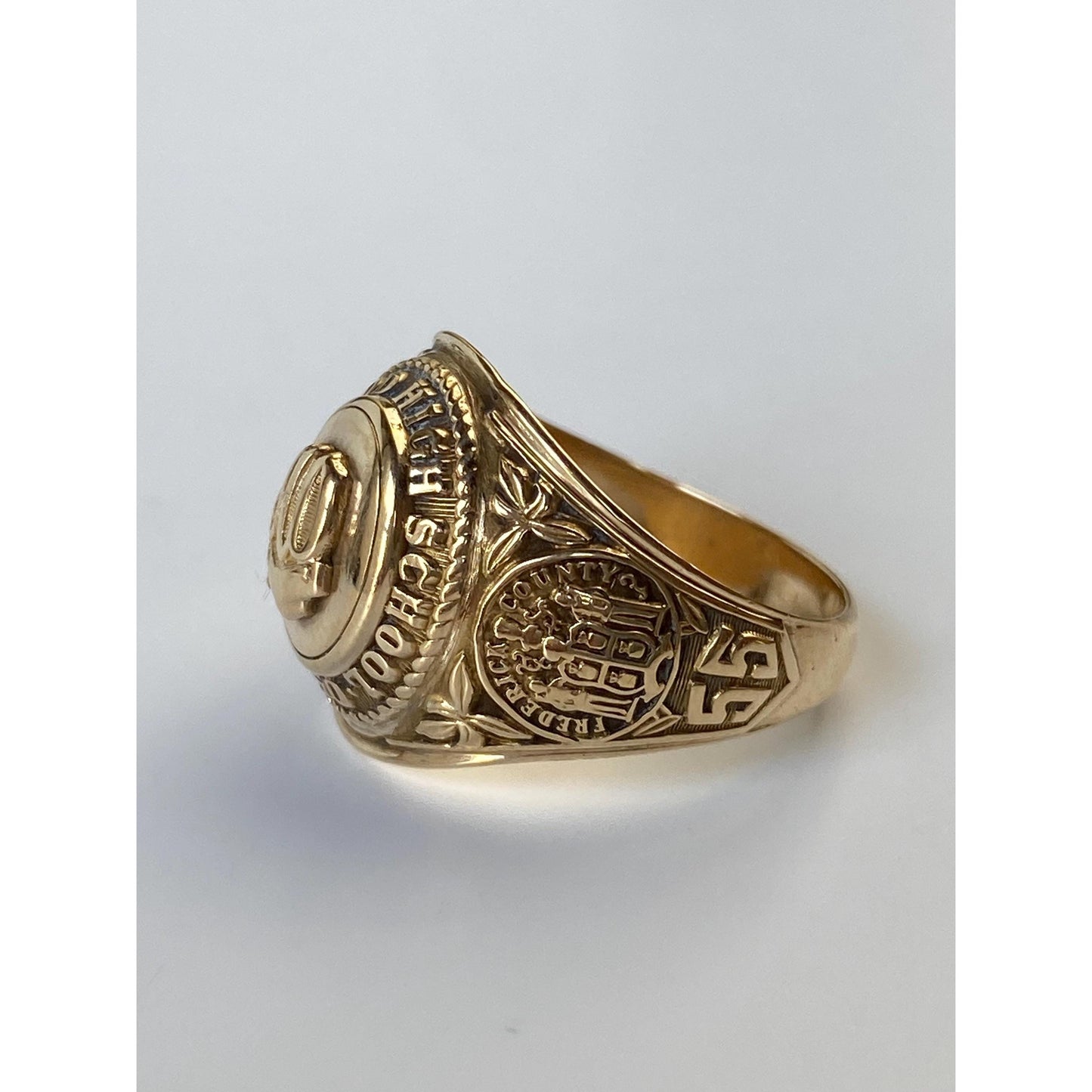 Vintage Solid 10k Yellow Gold 'James Wood H.S.' 1955 Class Ring - Size 7.75