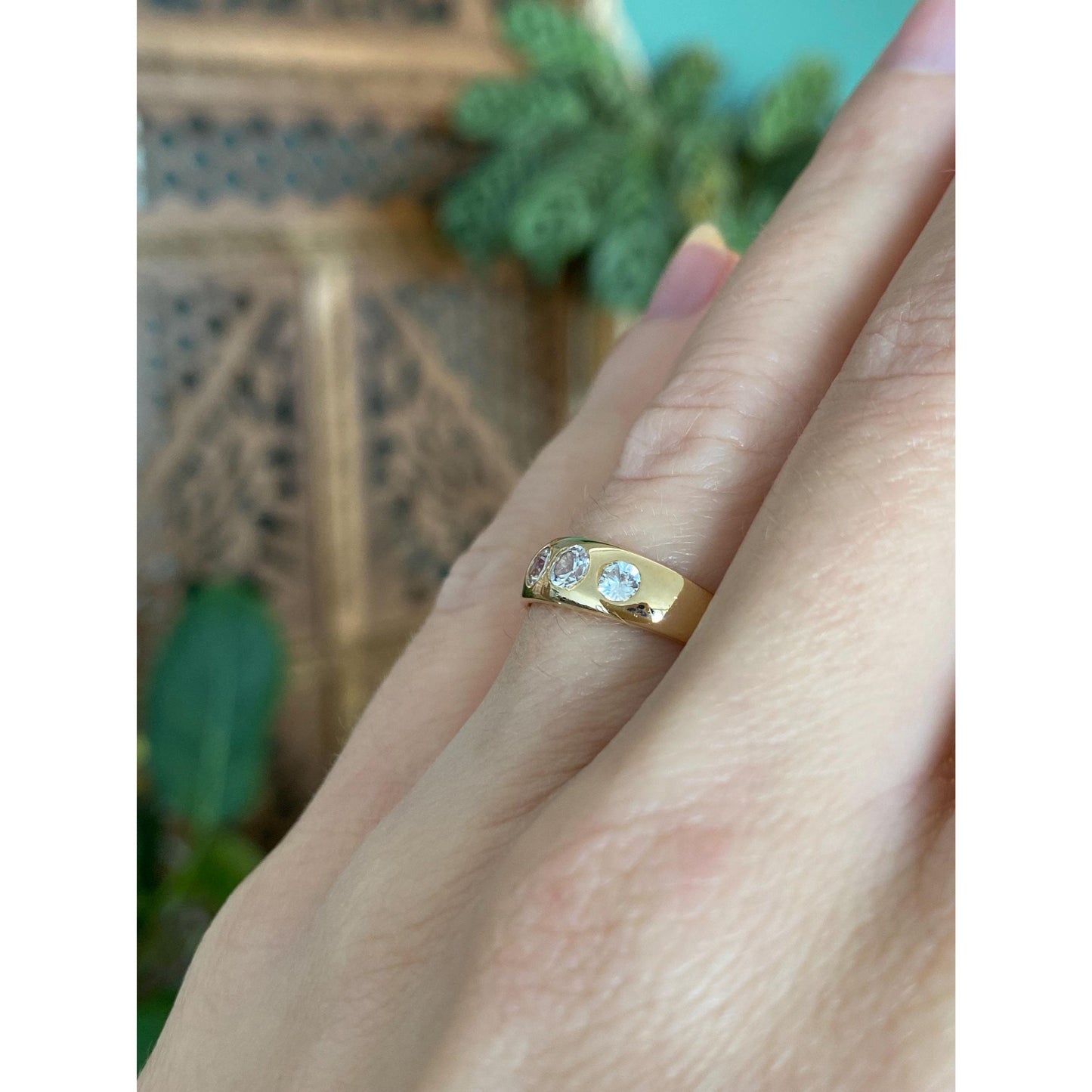 Vintage Solid 14k Yellow Gold Clear Spinel Ring Band - Size 5.5