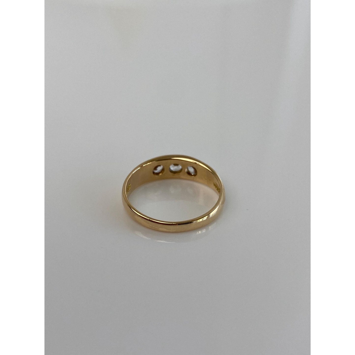 Vintage Solid 14k Yellow Gold Clear Spinel Ring Band - Size 5.5