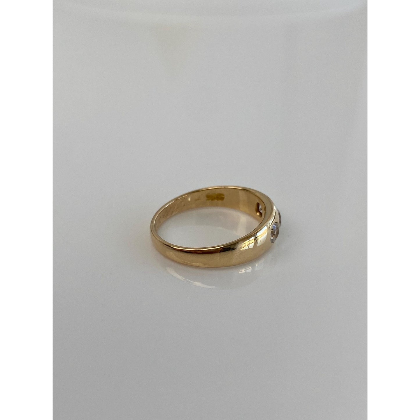 Vintage Solid 14k Yellow Gold Clear Spinel Ring Band - Size 5.5