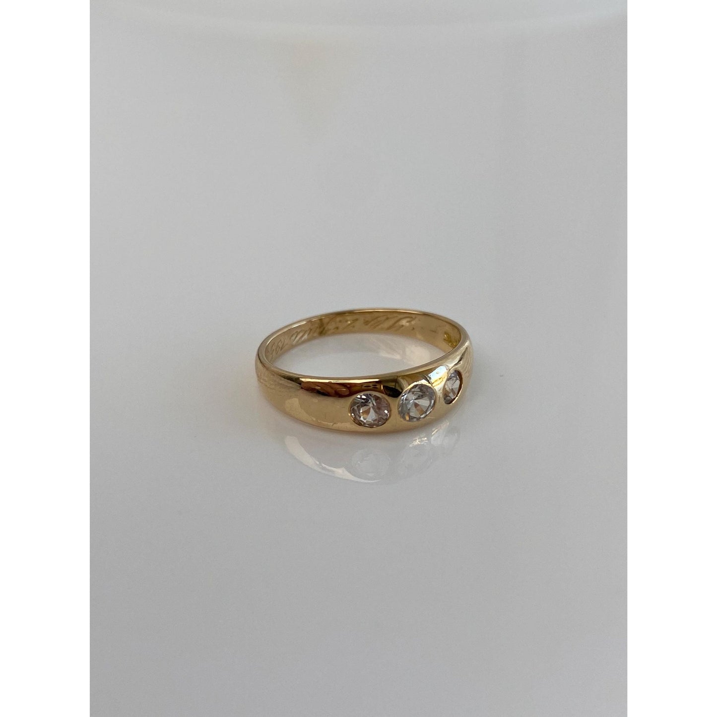 Vintage Solid 14k Yellow Gold Clear Spinel Ring Band - Size 5.5