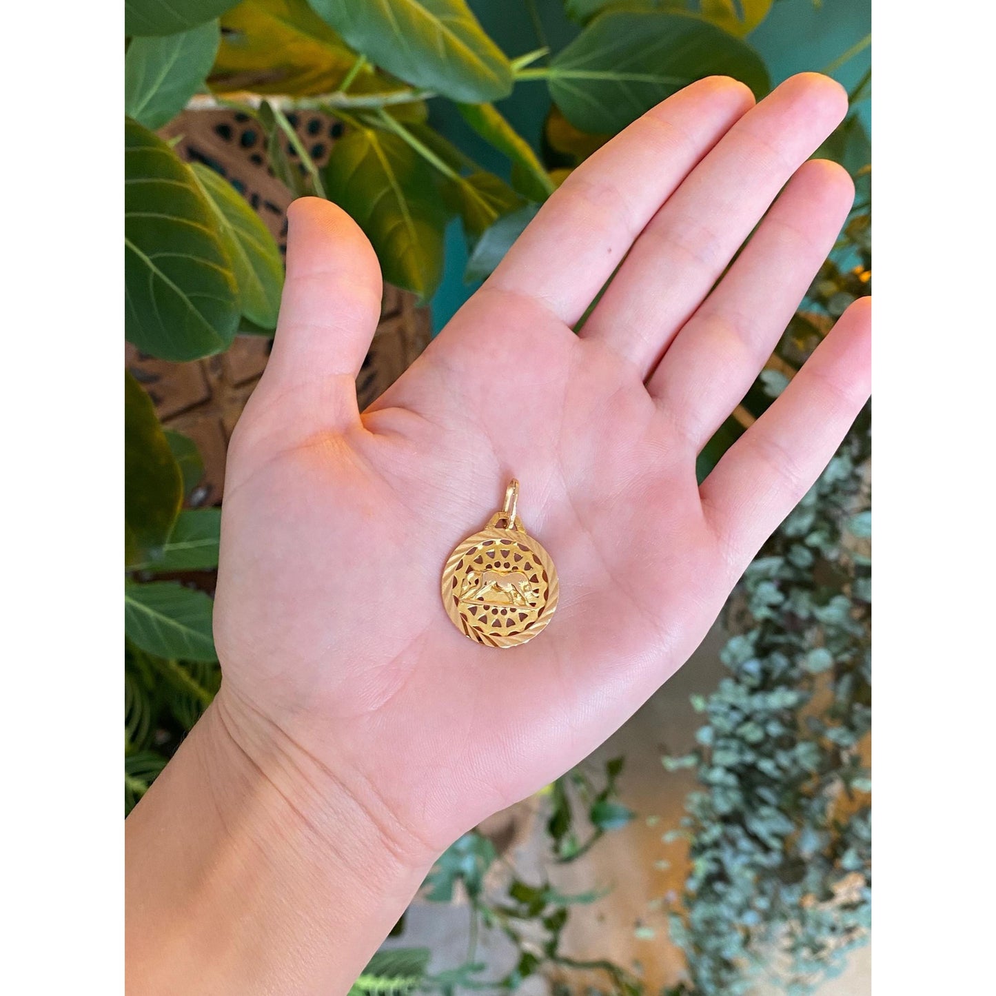 Vintage Solid 18k Yellow Gold Engine Turned Taurus Bull Charm