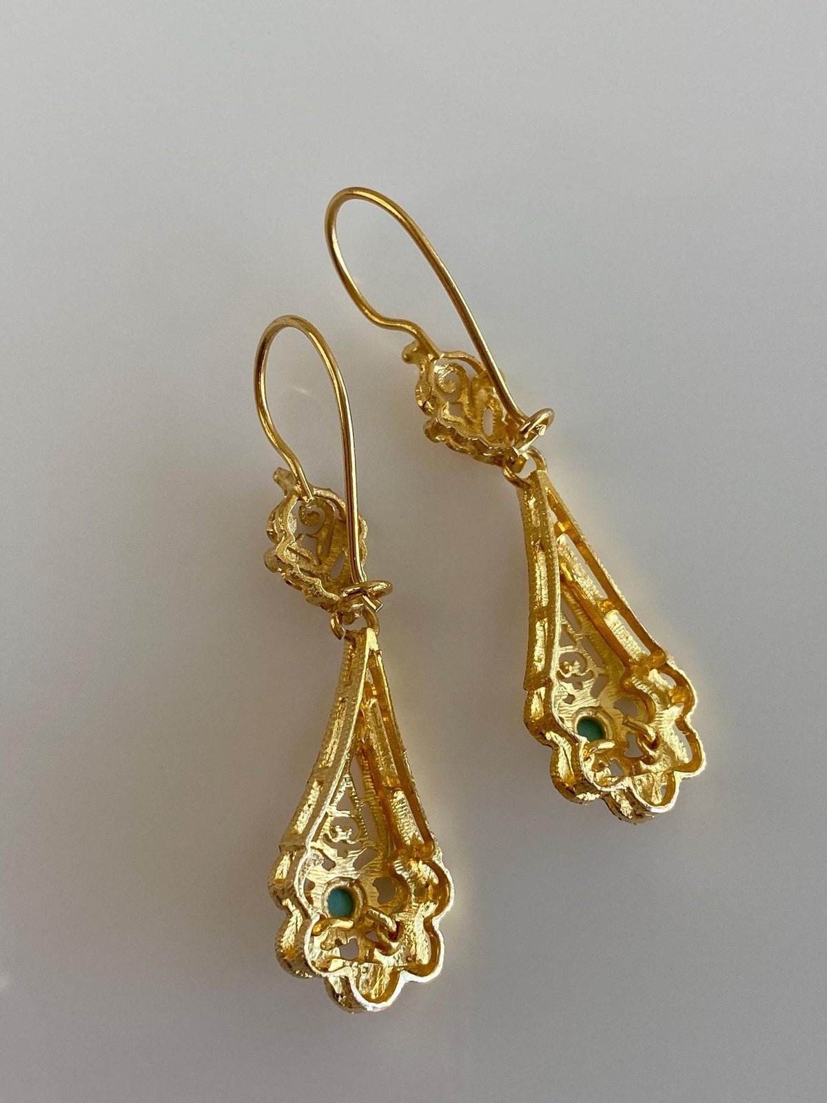 Solid 18k Yellow Gold Turquoise Engine Turned Open Work Ornate Dangle Earrings