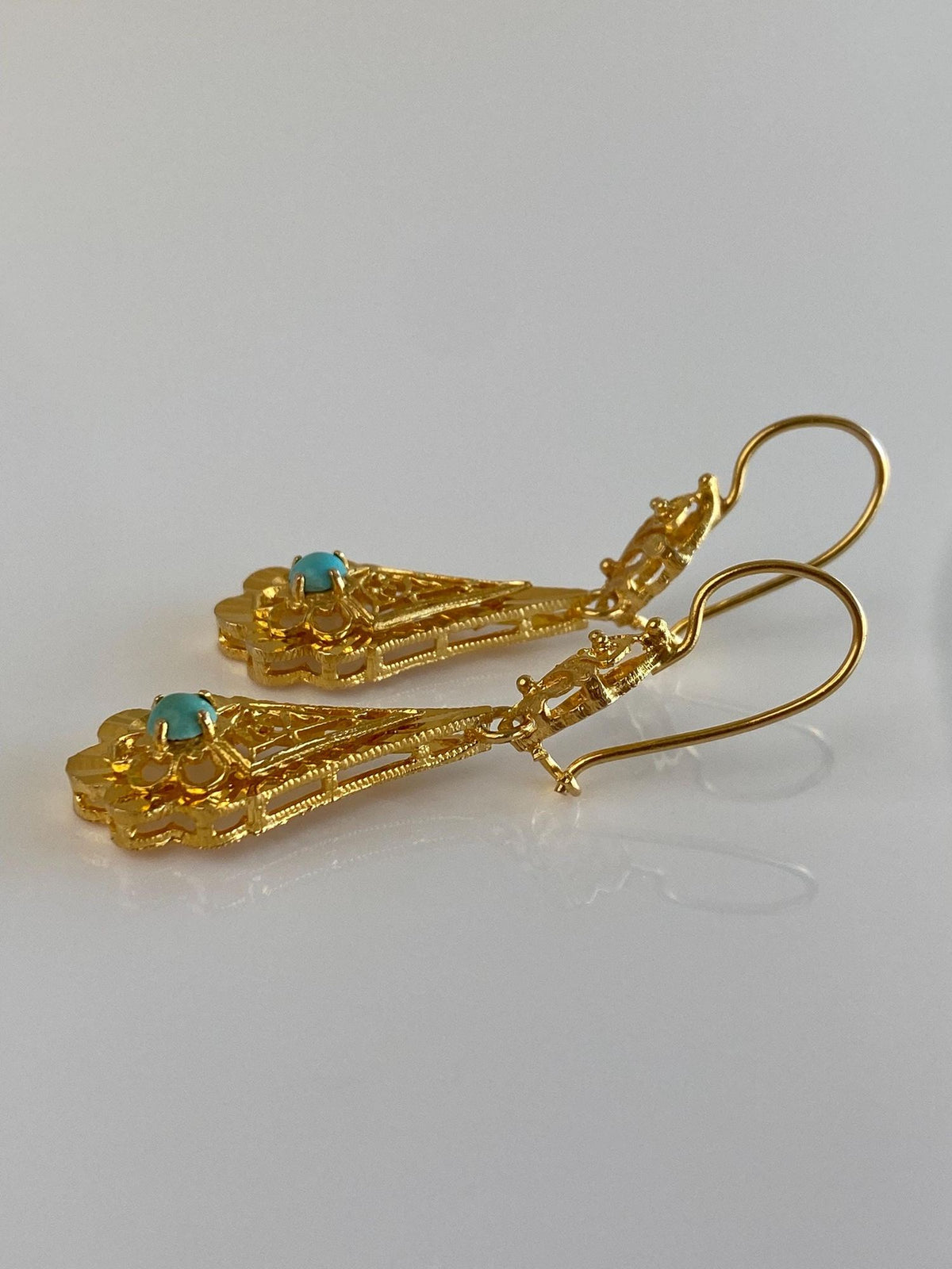 Solid 18k Yellow Gold Turquoise Engine Turned Open Work Ornate Dangle Earrings