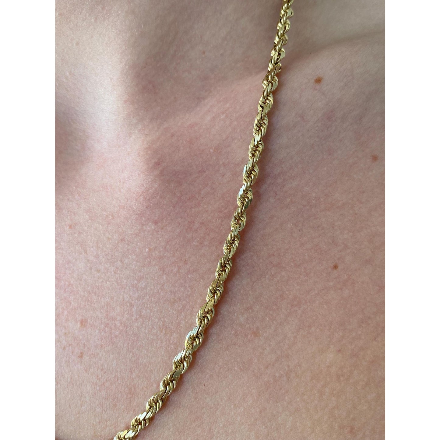 Vintage Solid 10k Yellow Gold Chunky Rope Chain Necklace - 20.75 inches