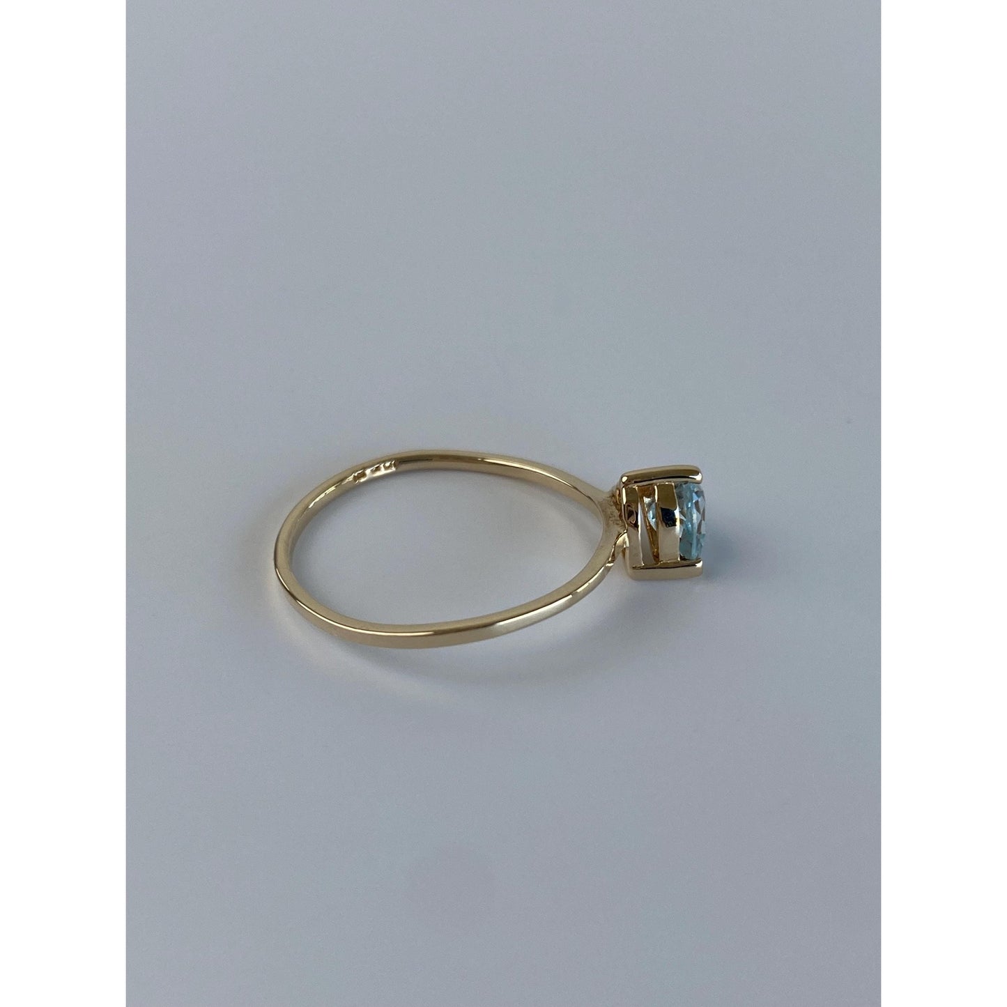 Vintage Solid 10k Yellow Gold Blue Topaz Heart Ring - Size 6.75