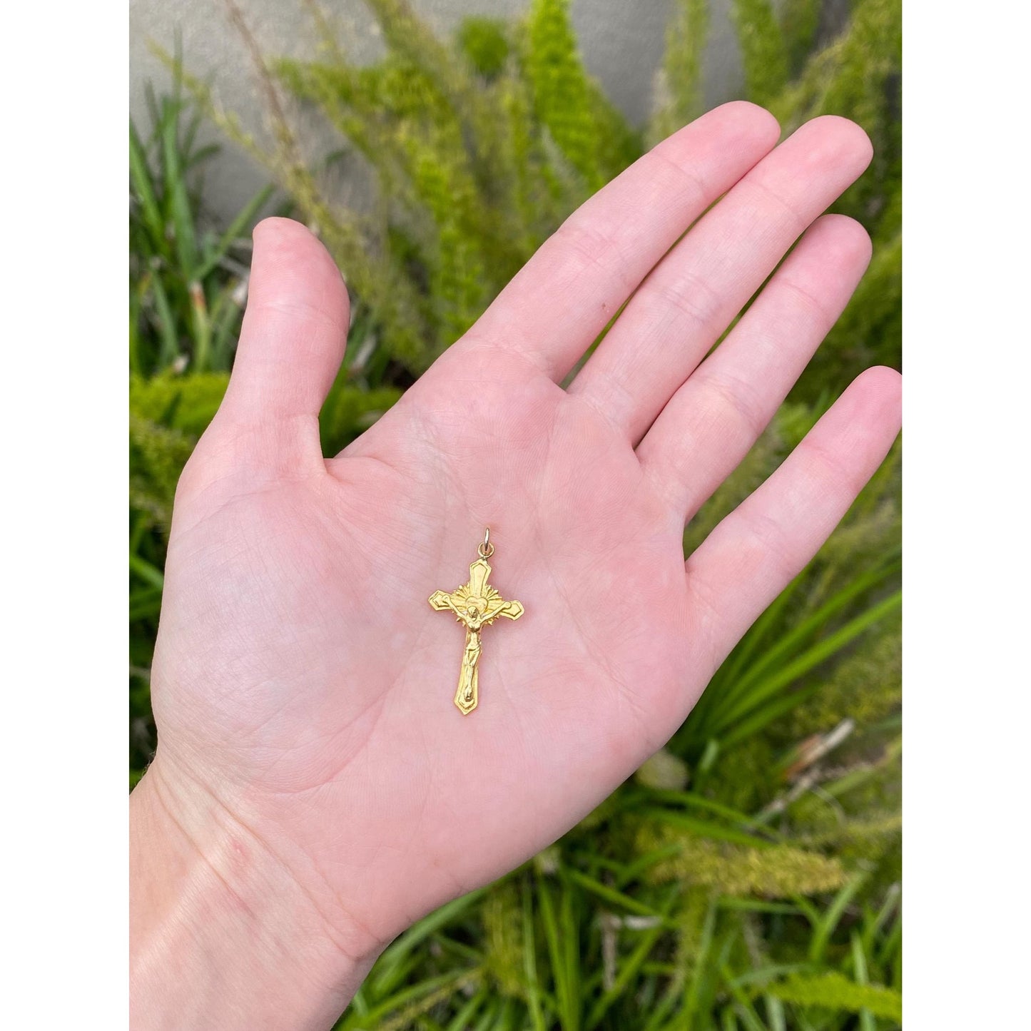 Vintage Solid 23k Yellow Gold Crucifix Cross Charm