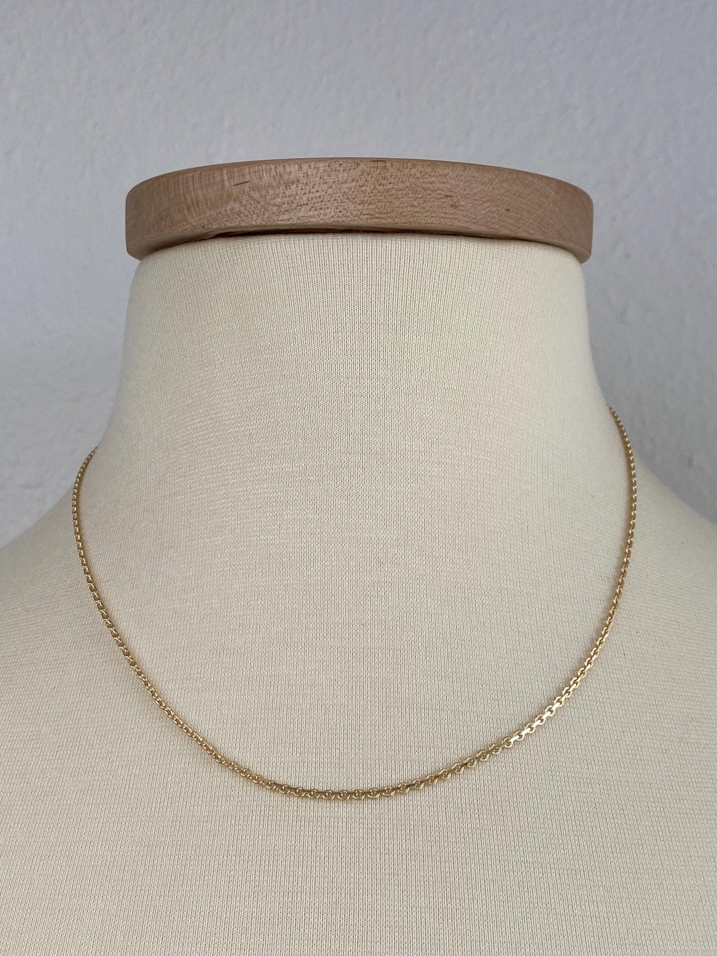 Vintage Solid 14k Yellow Gold Textured Tight Cable Chain Necklace - 18 inches