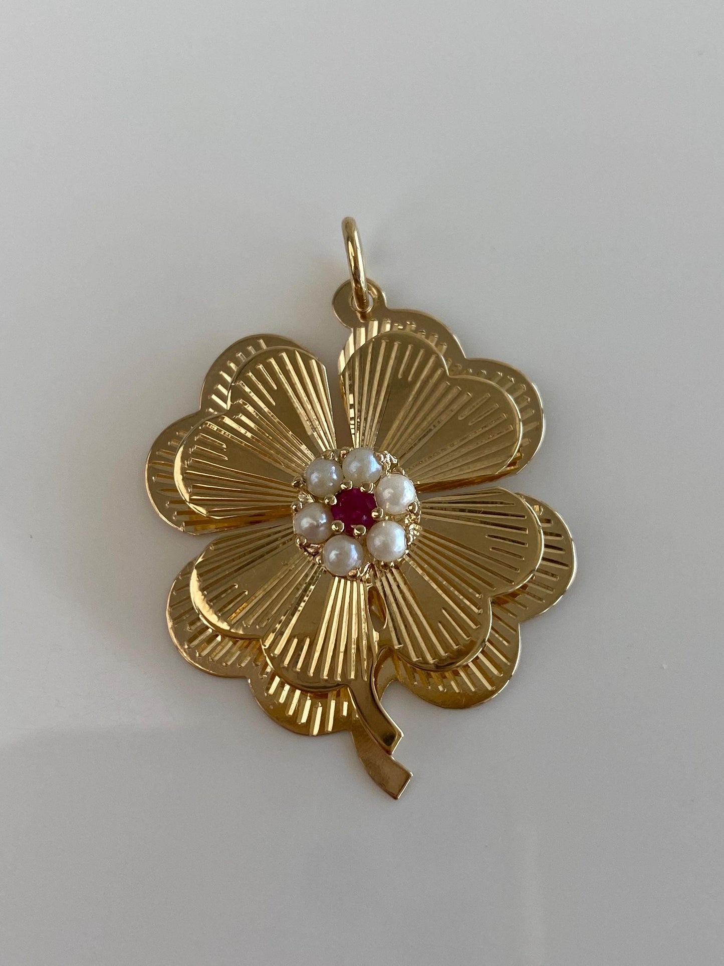 Vintage Solid 14k Yellow Gold Pink Sapphire Seed Pearl Halo Engine Turned Clover Charm