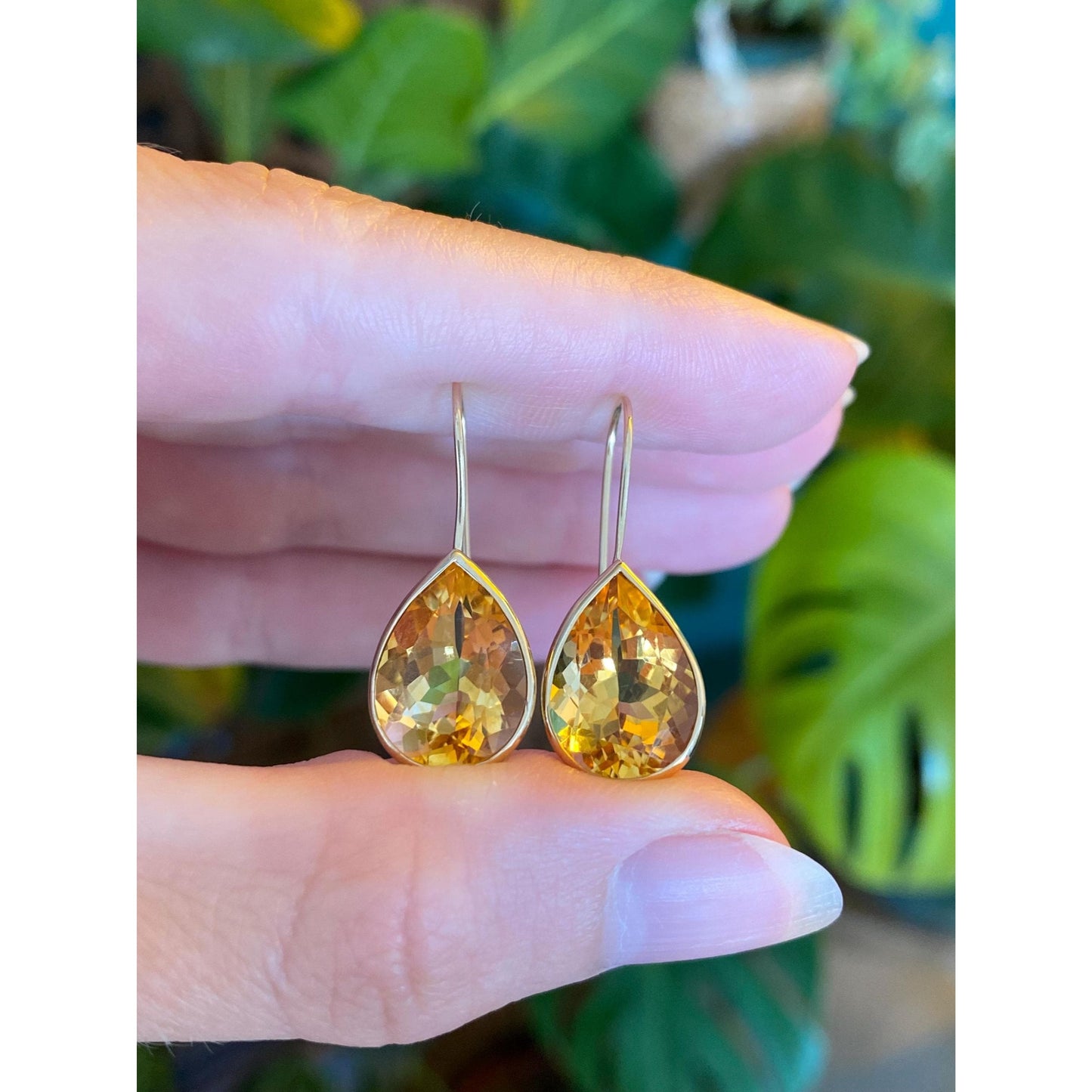 Vintage Solid 14k Yellow Gold Citrine Dangle Earrings
