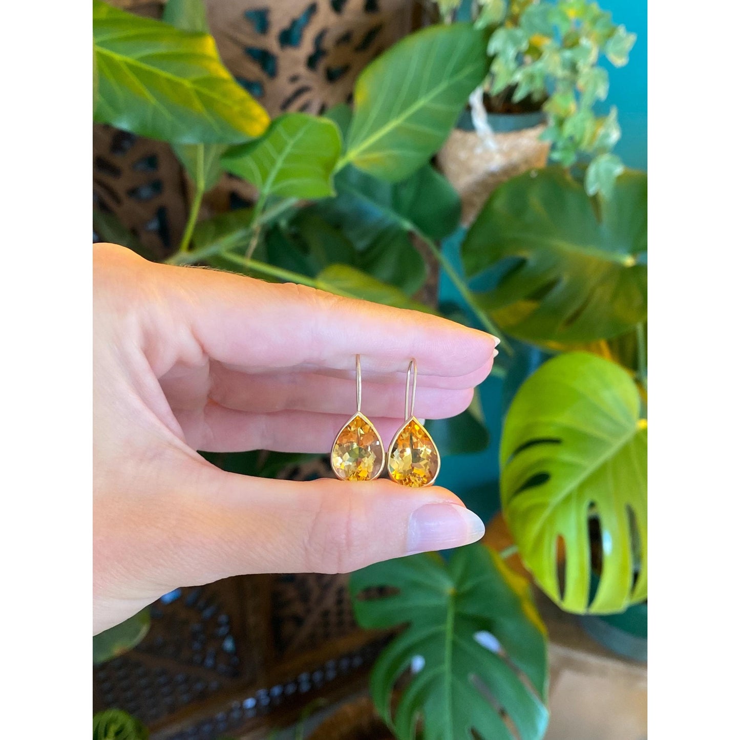 Vintage Solid 14k Yellow Gold Citrine Dangle Earrings
