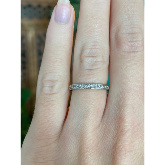 Vintage Solid 14k White Gold Diamond Ring Band - Size 4.75