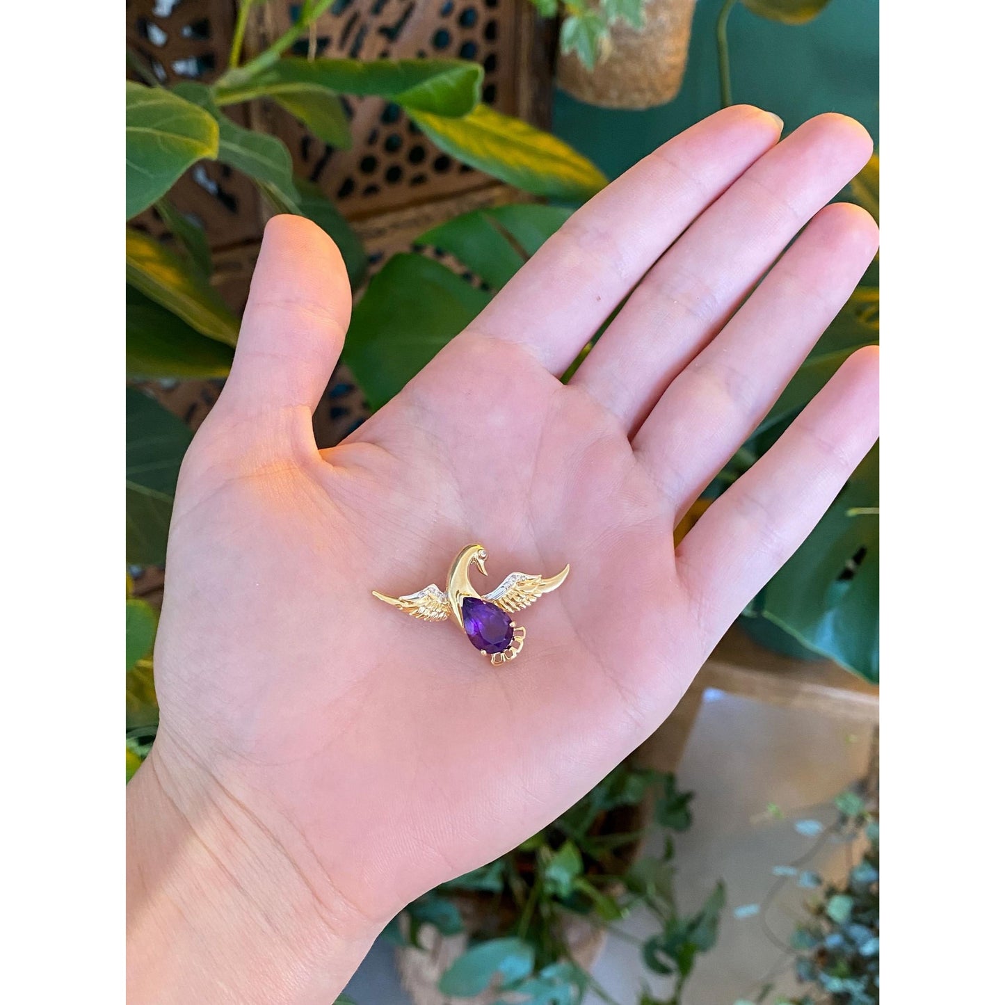 Vintage Solid 14k Yellow Gold Amethyst & Diamond Swan Charm