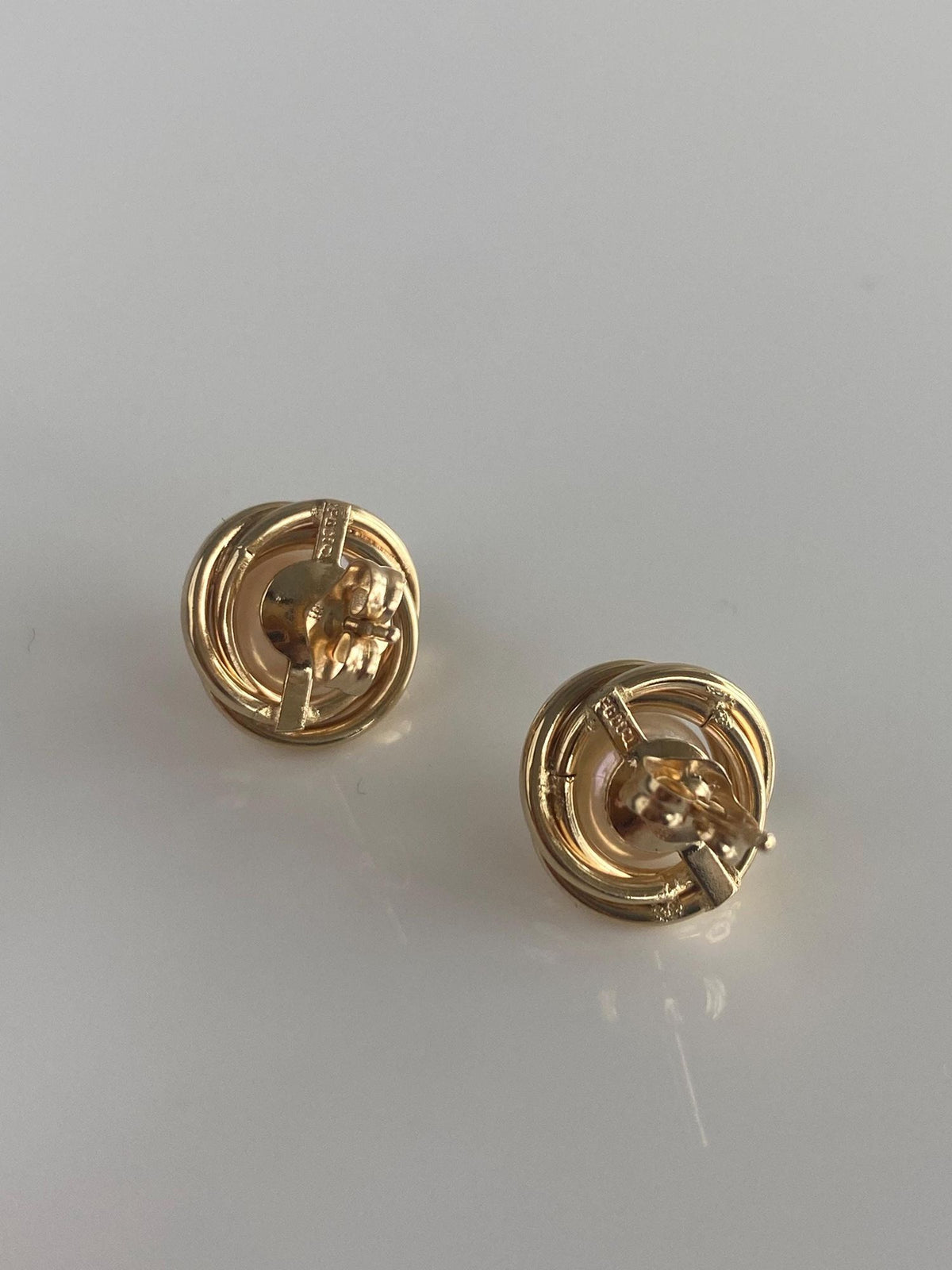 Vintage 14k Yellow Gold Pearl Knot Stud Earrings