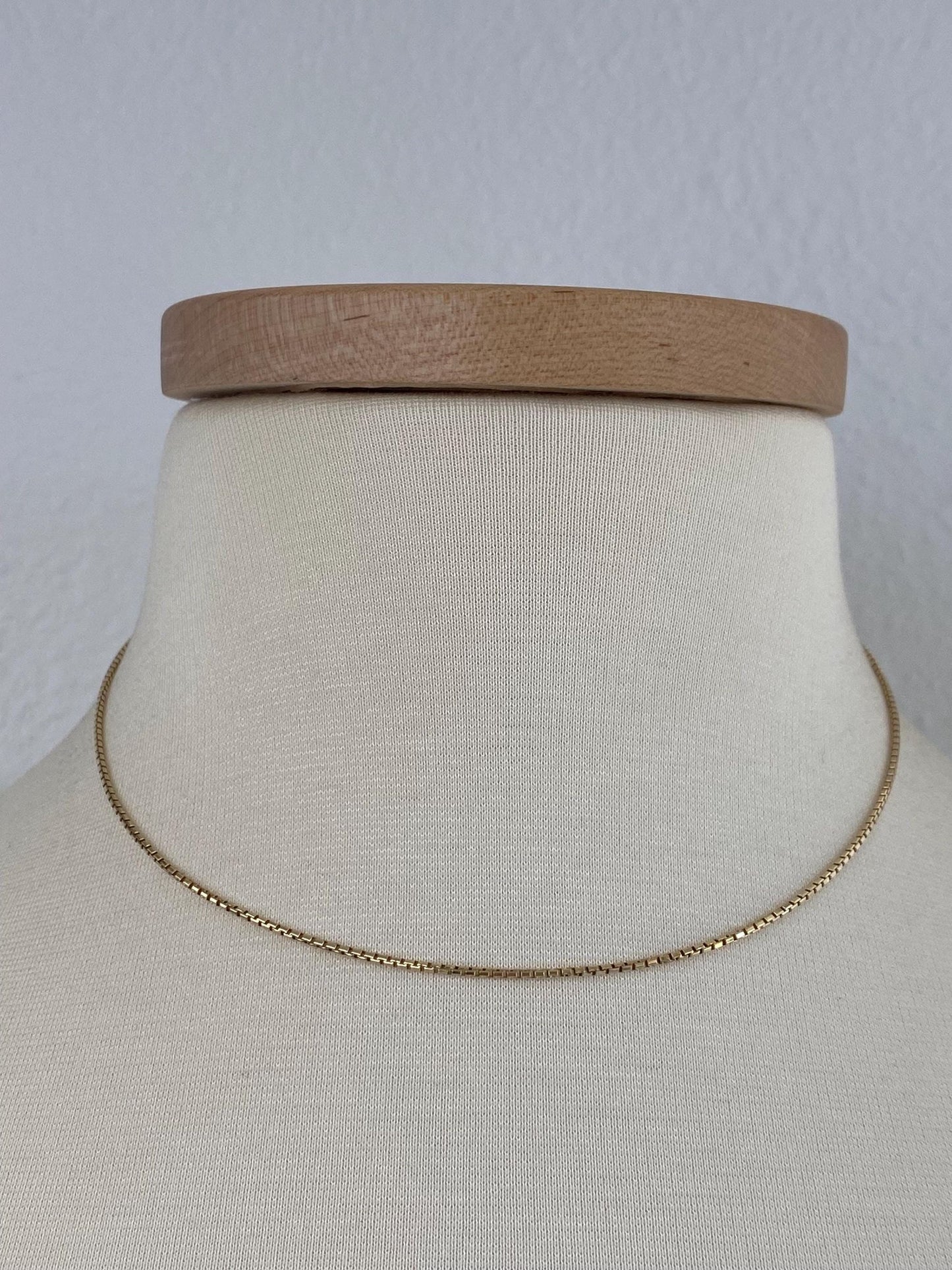 Vintage Solid 14k Yellow Gold Rounded Box Chain Necklace - 16.25 inches