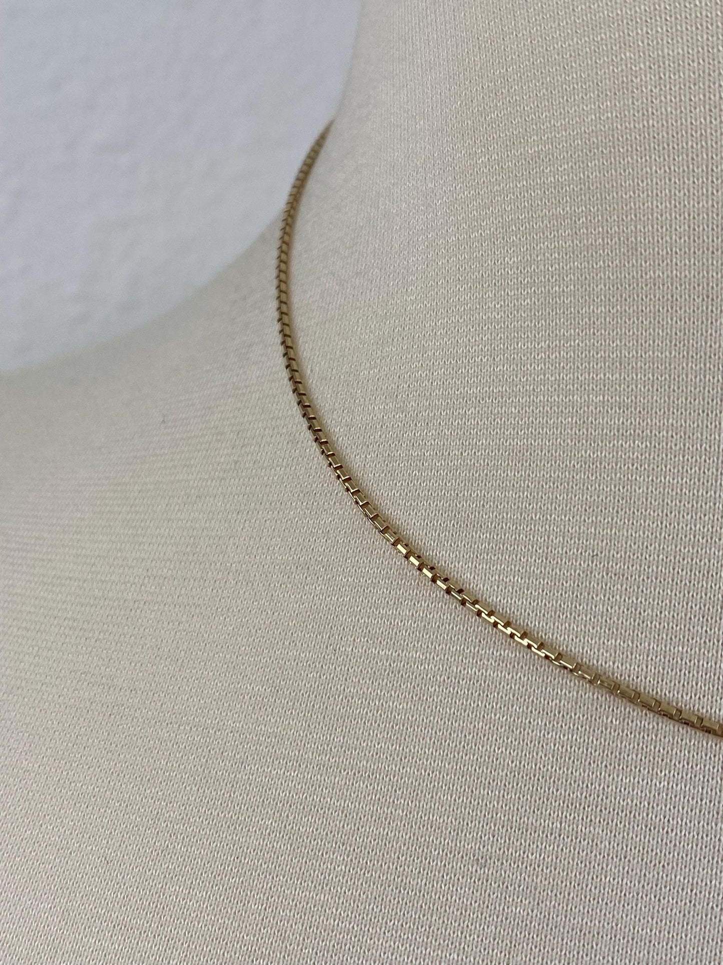 Vintage Solid 14k Yellow Gold Rounded Box Chain Necklace - 16.25 inches
