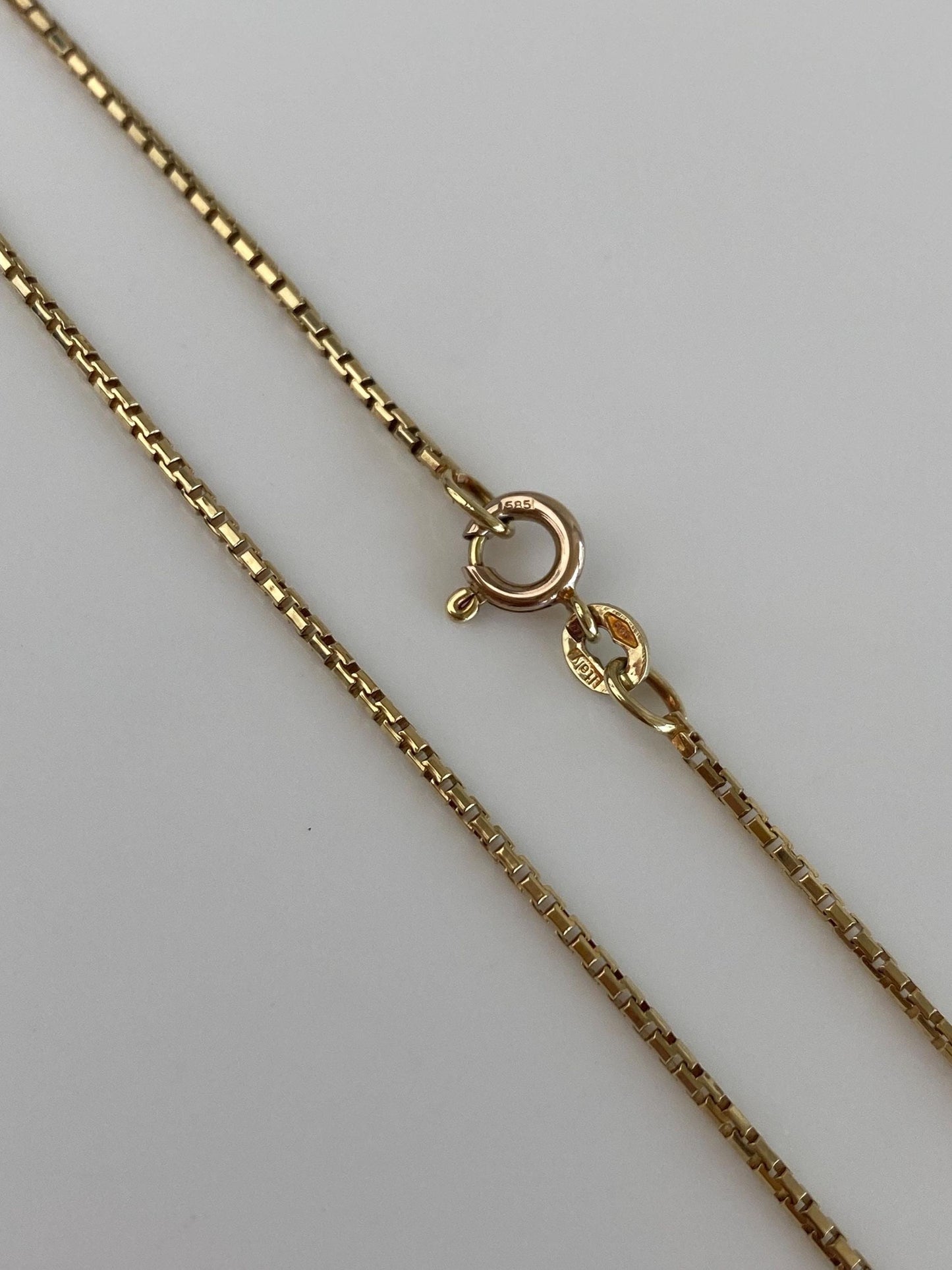 Vintage Solid 14k Yellow Gold Rounded Box Chain Necklace - 16.25 inches