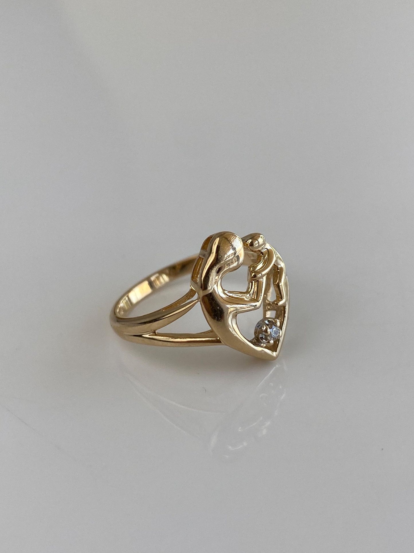 Vintage Solid 14k Diamond Yellow Gold Abstract Family Mother Child Ring - Size 6