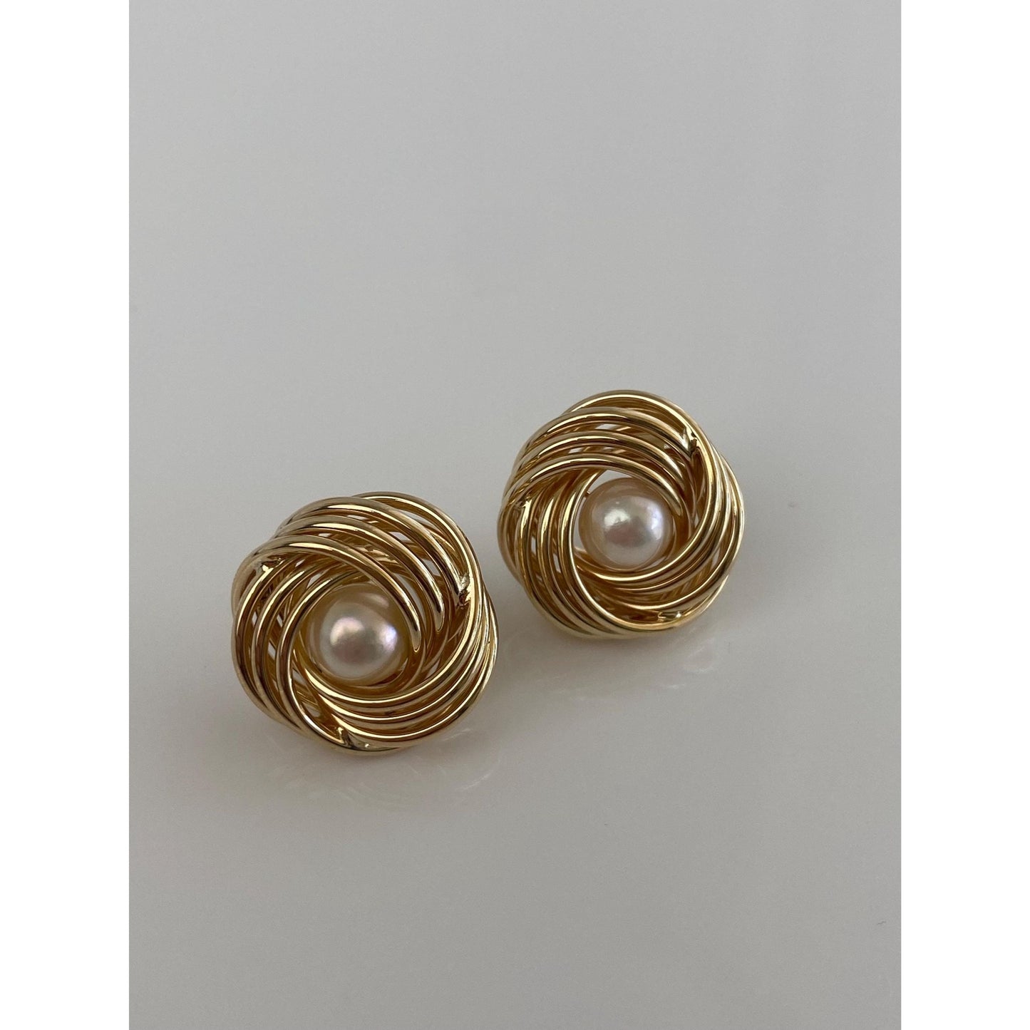Vintage 14k Yellow Gold Pearl Knot Stud Earrings
