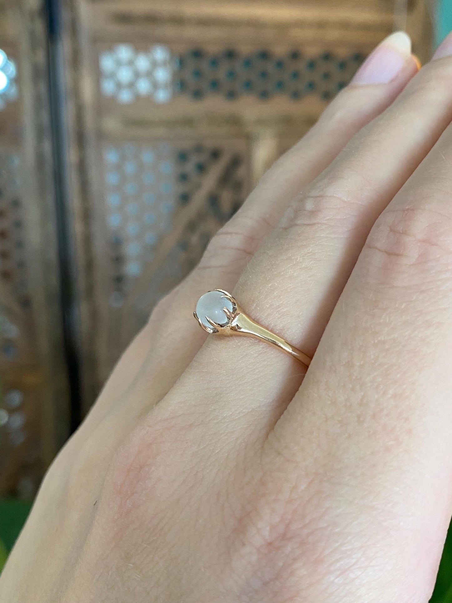 Vintage Solid 10k Yellow Gold Moonstone Sphere Ring - Size 6.75