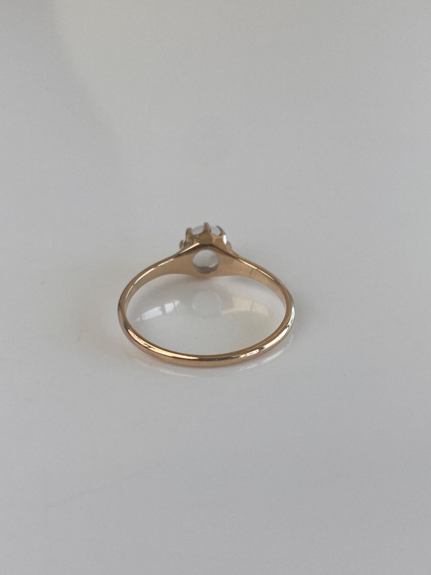 Vintage Solid 10k Yellow Gold Moonstone Sphere Ring - Size 6.75
