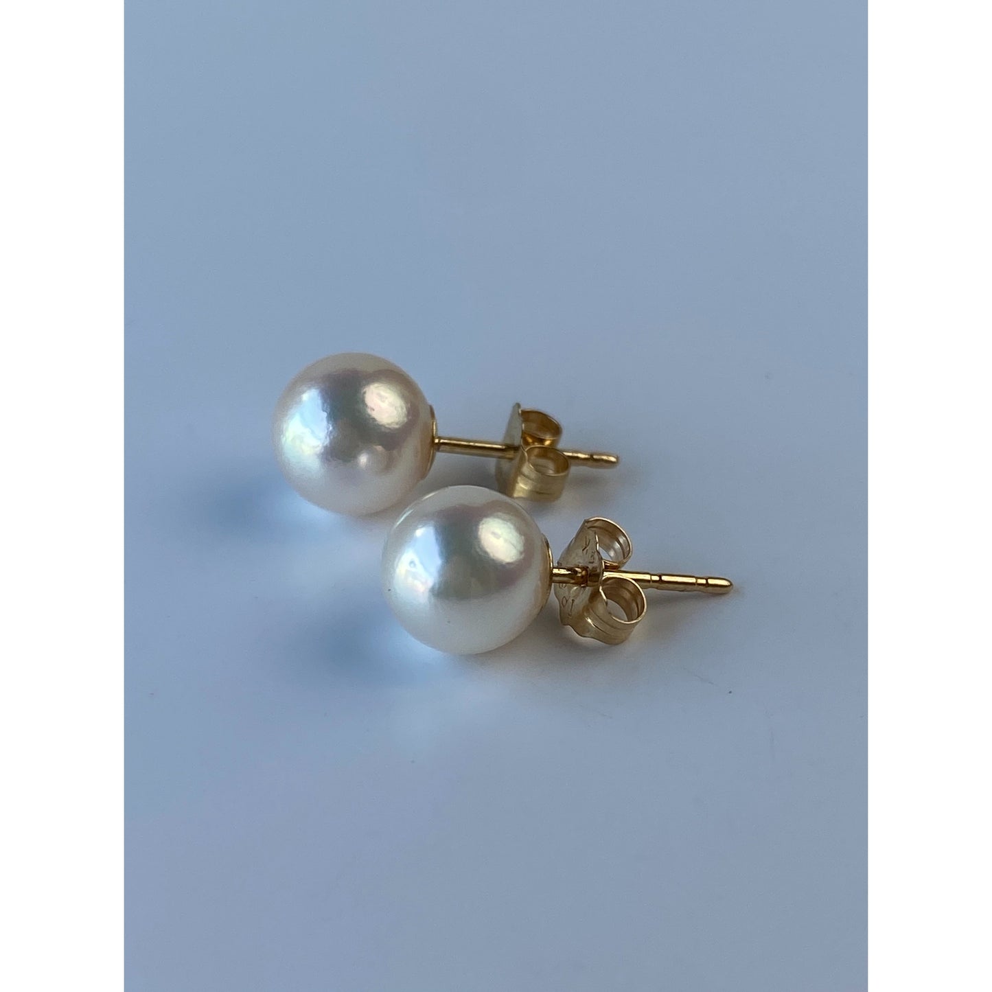 Vintage Solid 14k Yellow Gold Pearl Stud Earrings