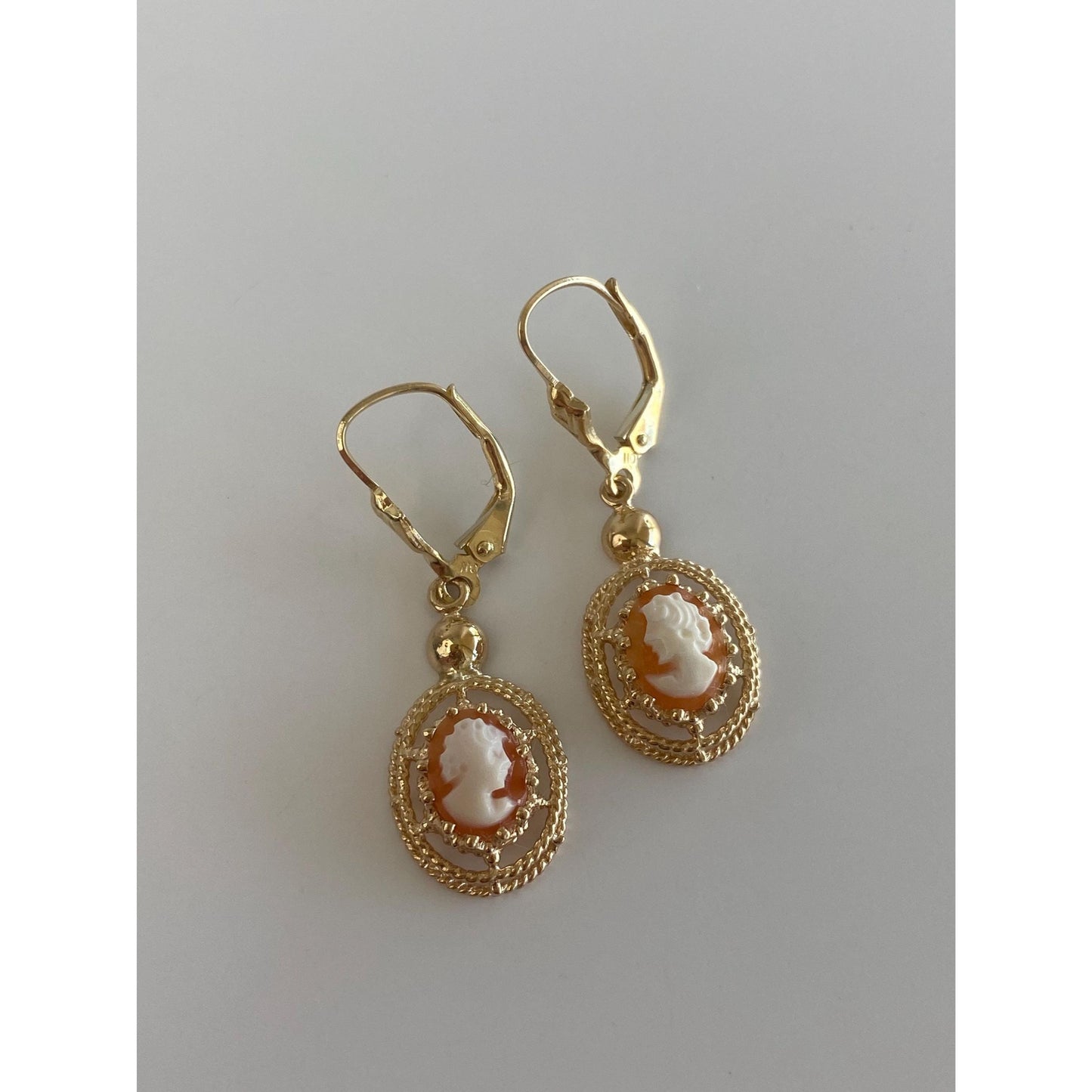 Vintage Solid 14k Yellow Gold Cameo Dangle Earrings