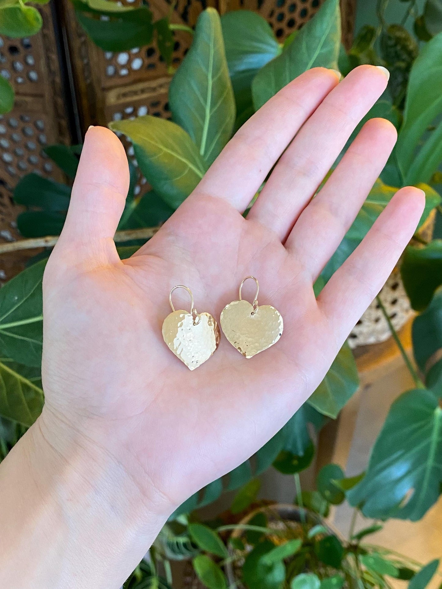 Vintage Solid 14k Hammered Texture Heart Dangle Earrings