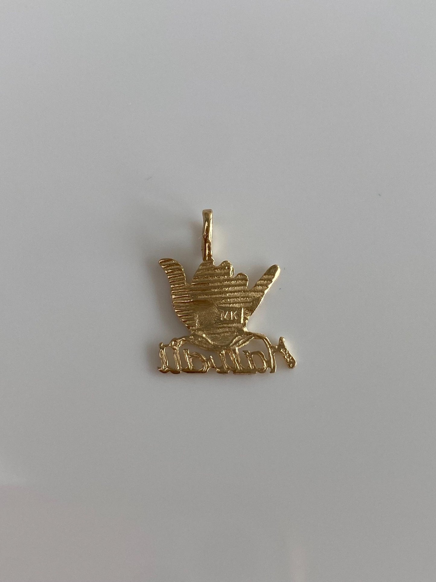 Vintage Solid 14k Yellow Gold Diamond Cut Shaka Hawaii Charm