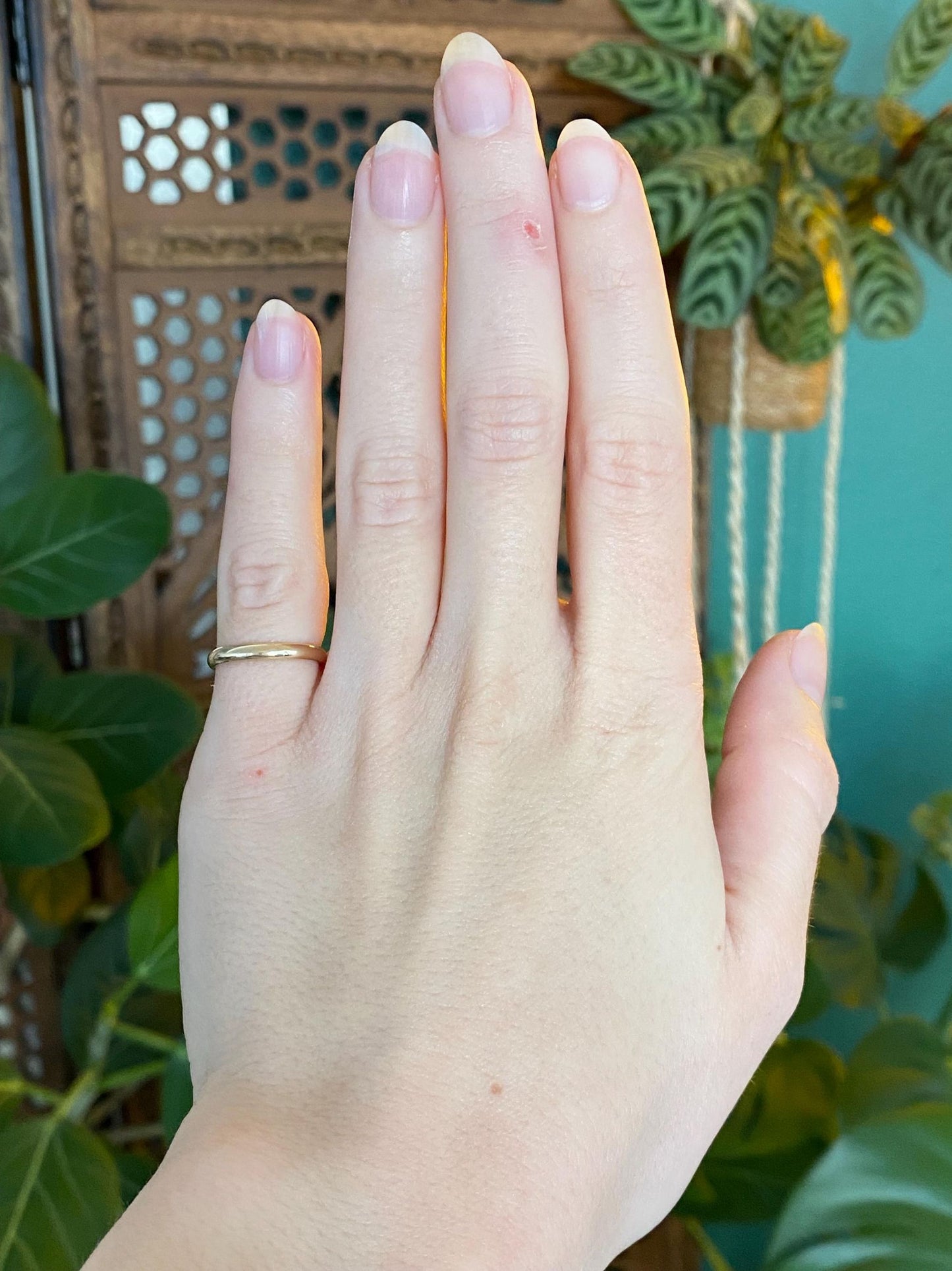 Vintage Solid 14k Yellow Gold Ring Band - Size 4.25