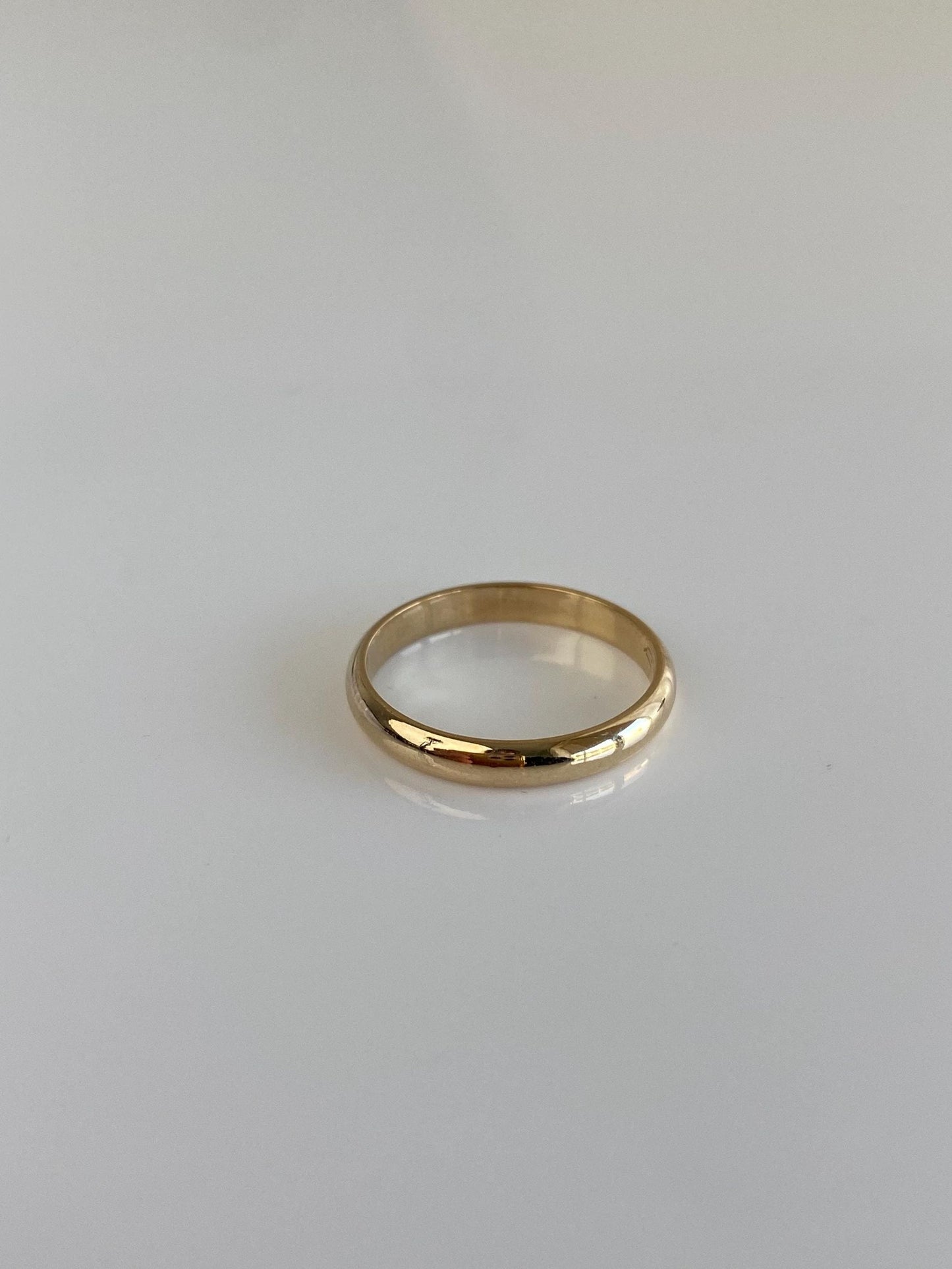 Vintage Solid 14k Yellow Gold Ring Band - Size 4.25