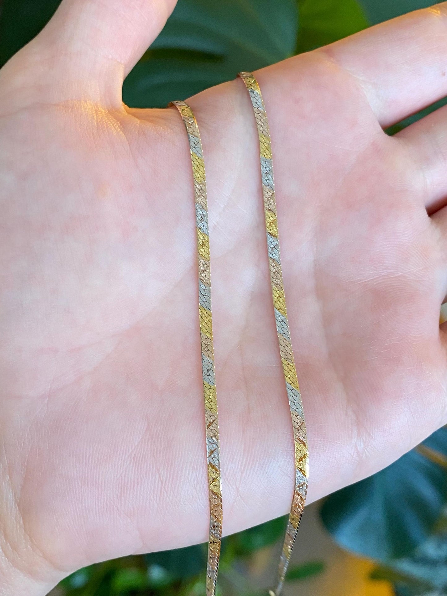Vintage Solid 14k Tri Tone Gold Pattern Herringbone Chain Necklace - 16 inches