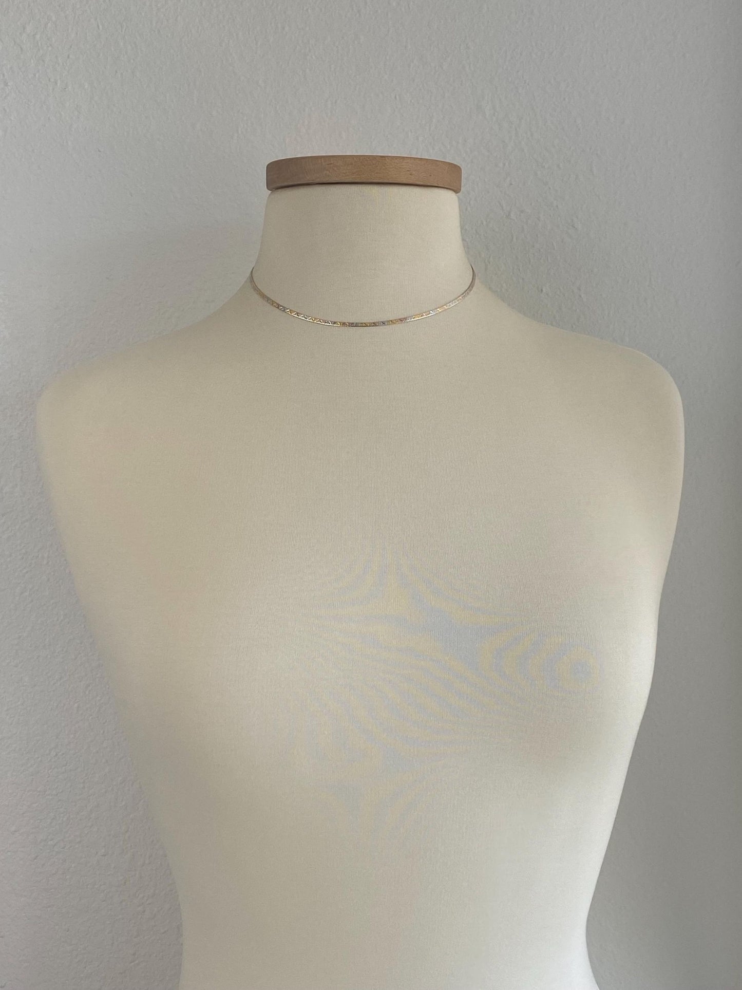 Vintage Solid 14k Tri Tone Gold Pattern Herringbone Chain Necklace - 16 inches