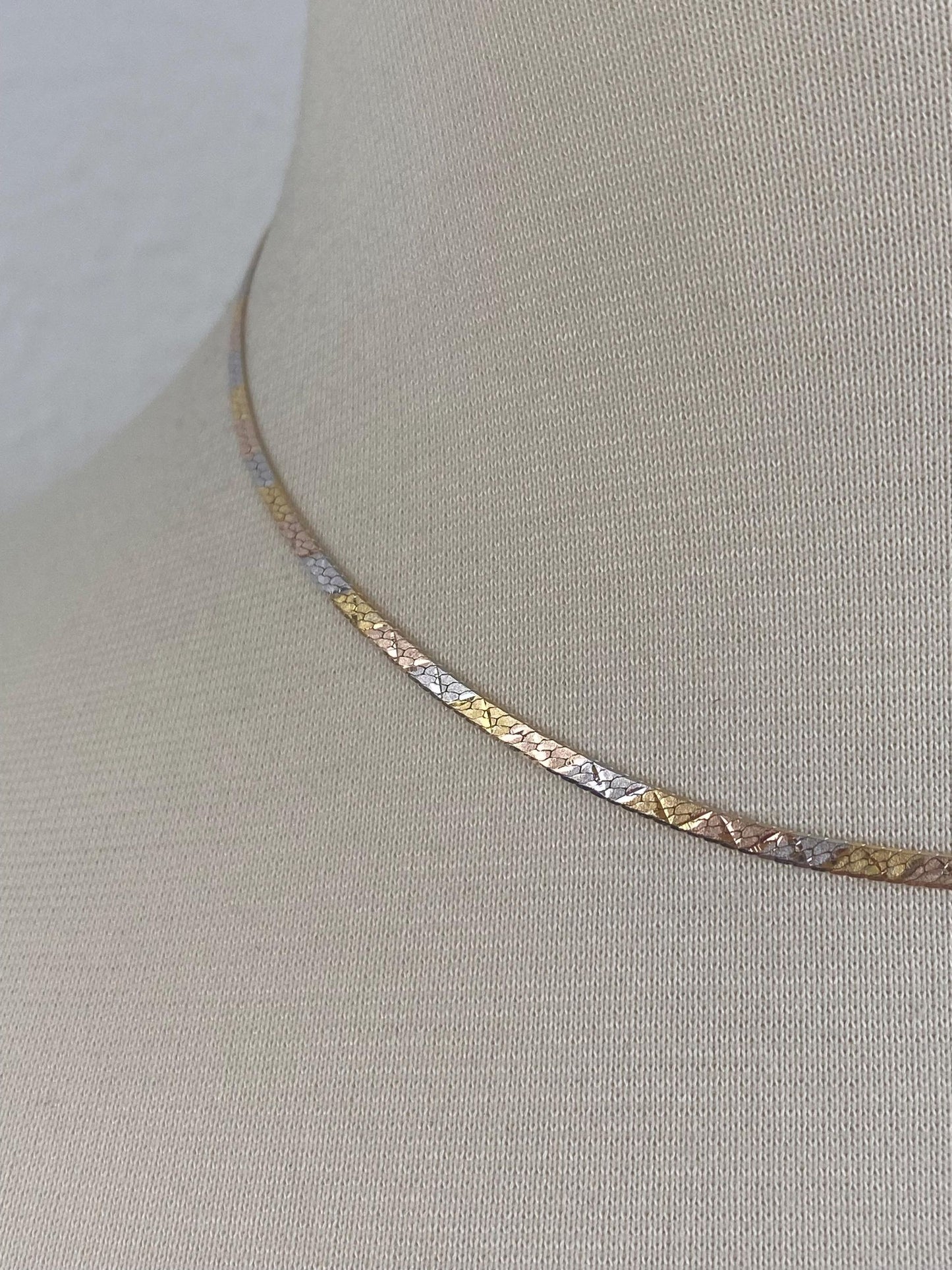 Vintage Solid 14k Tri Tone Gold Pattern Herringbone Chain Necklace - 16 inches