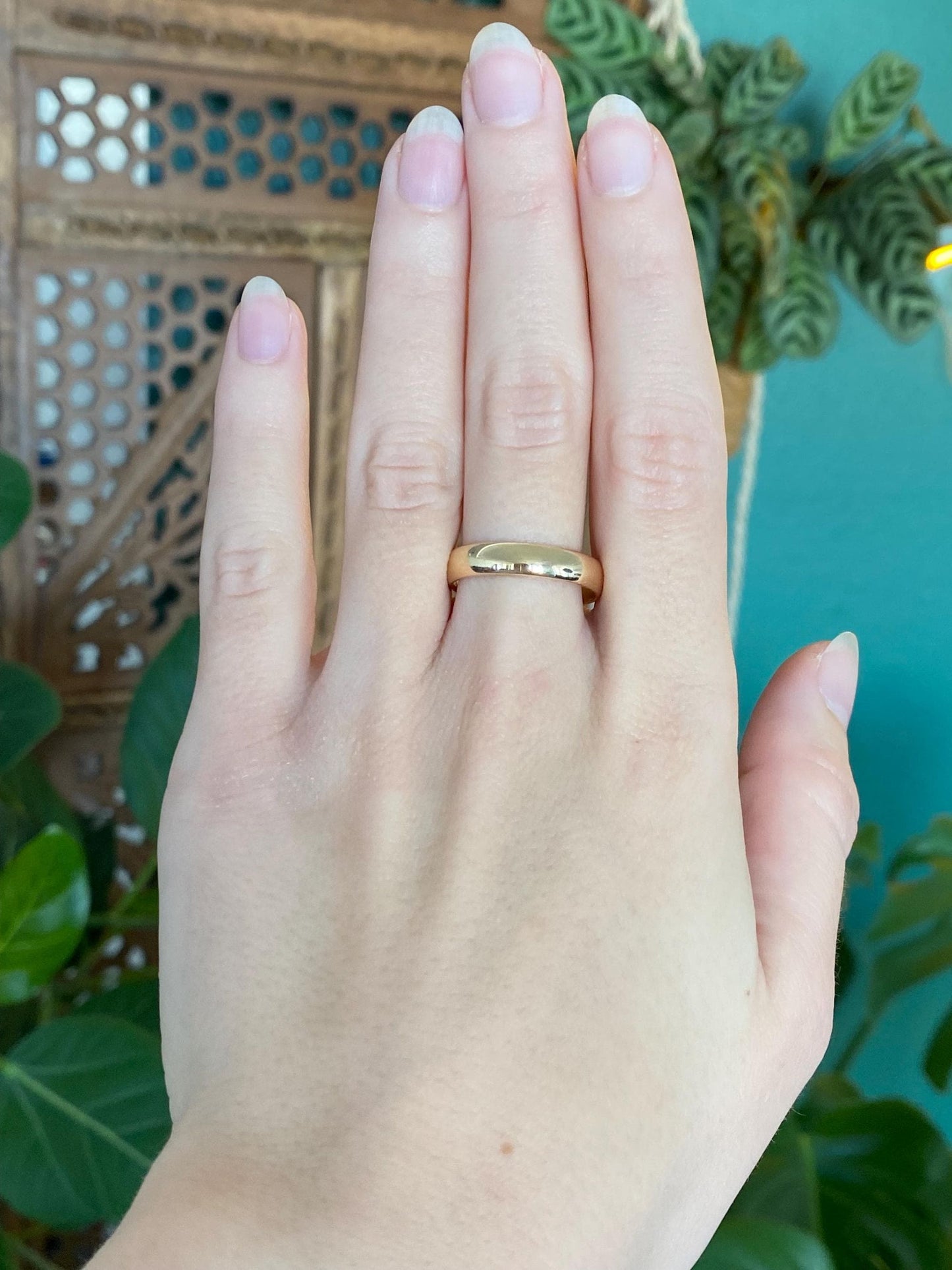 Vintage Solid 14k Yellow Gold Ring Band - Size 9.75