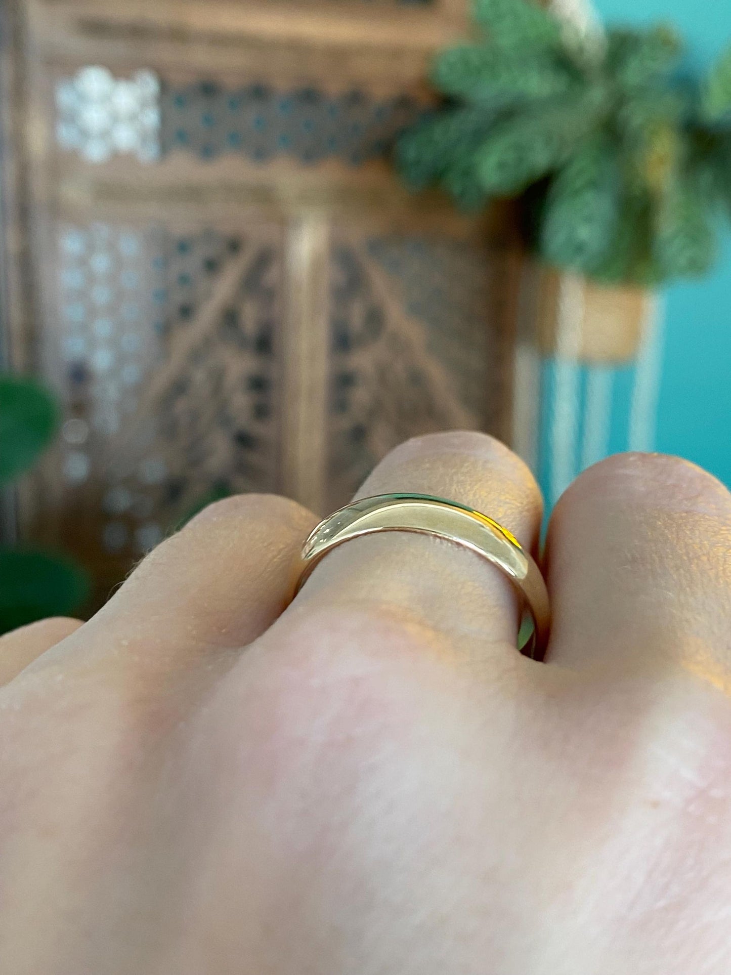 Vintage Solid 14k Yellow Gold Ring Band - Size 9.75