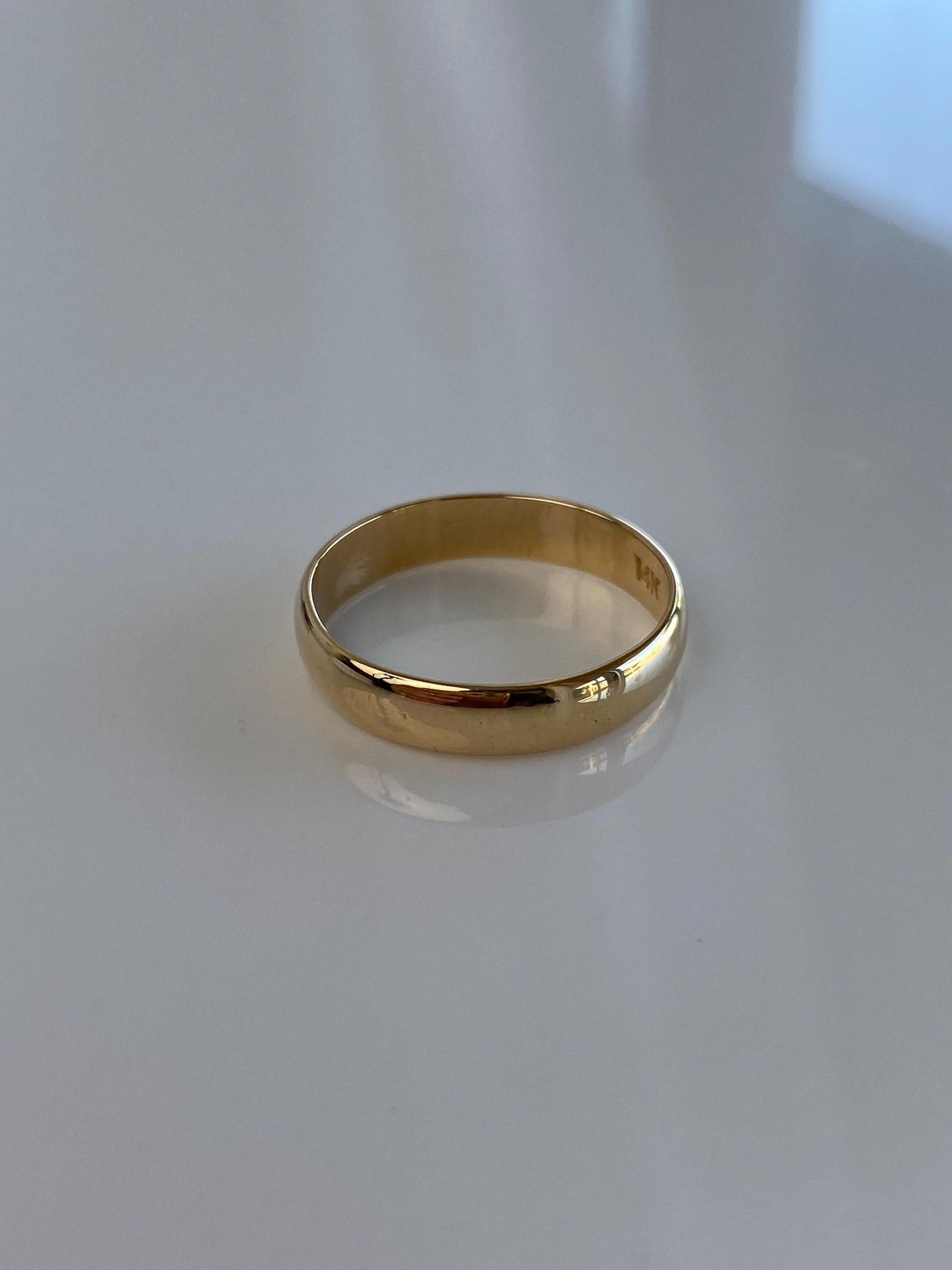 Vintage Solid 14k Yellow Gold Ring Band - Size 9.75