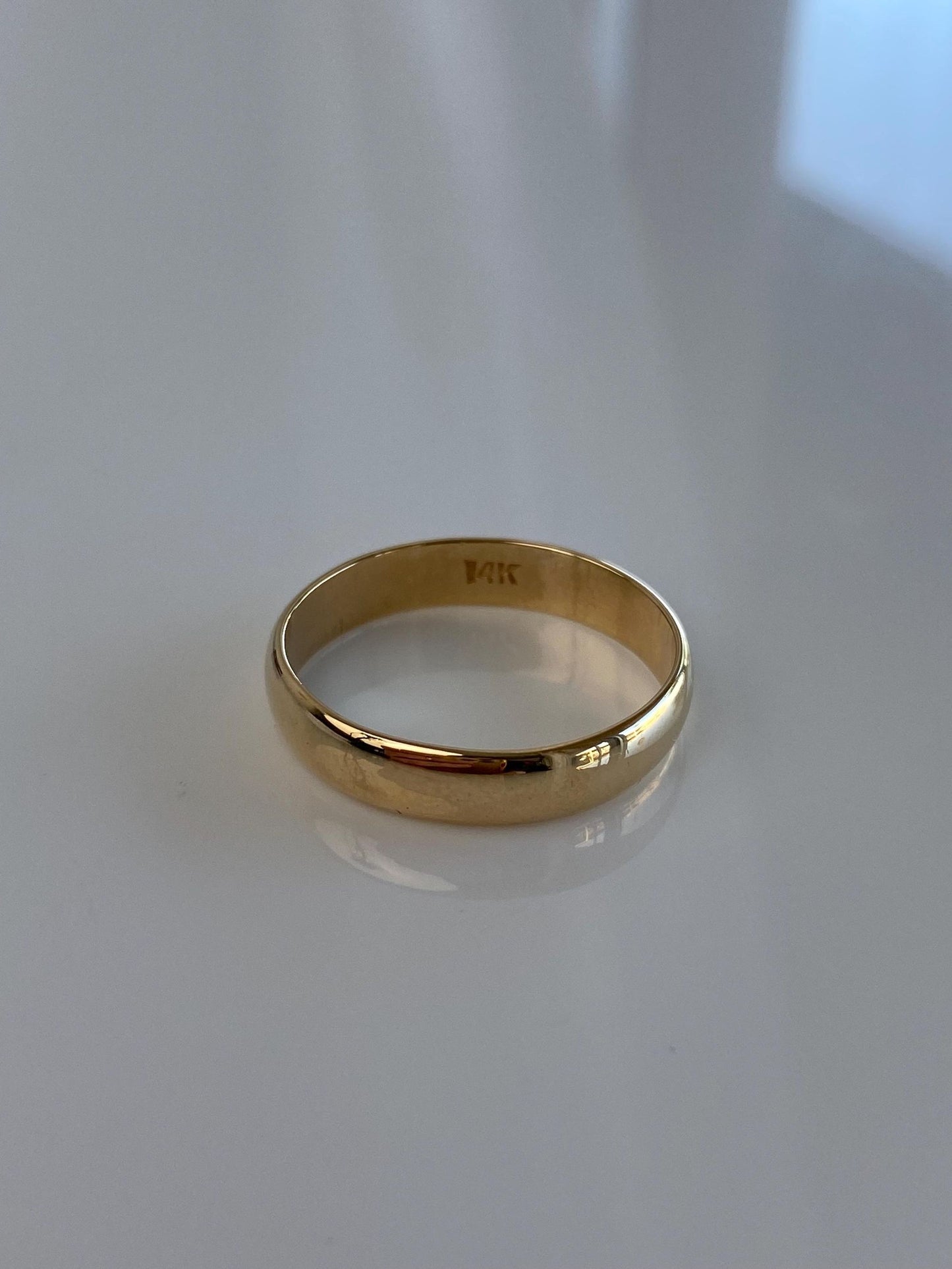 Vintage Solid 14k Yellow Gold Ring Band - Size 9.75