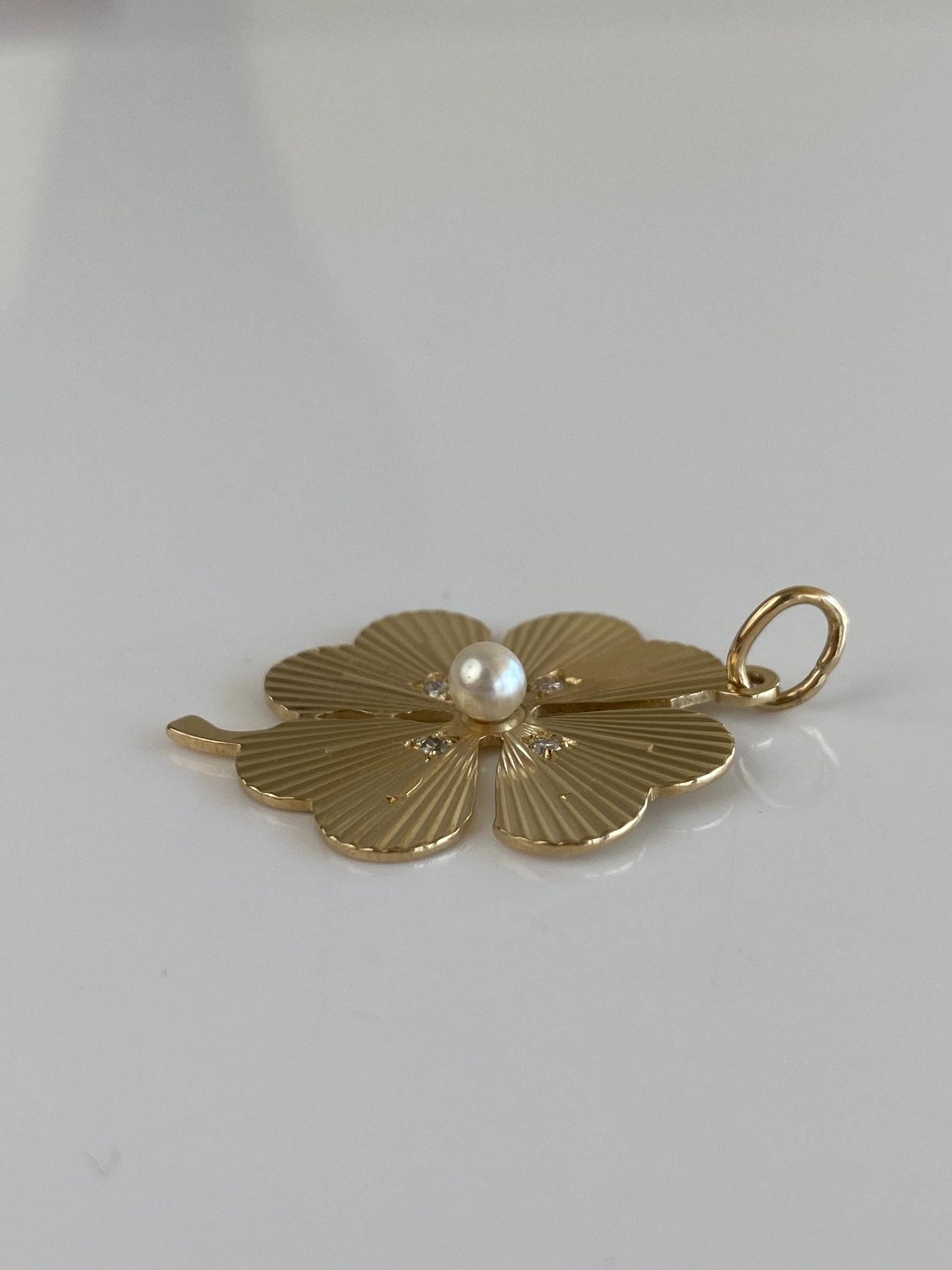 Vintage Solid 14k Yellow Gold Diamonds Pearl Engine Turned 4 Leaf Clover Charm