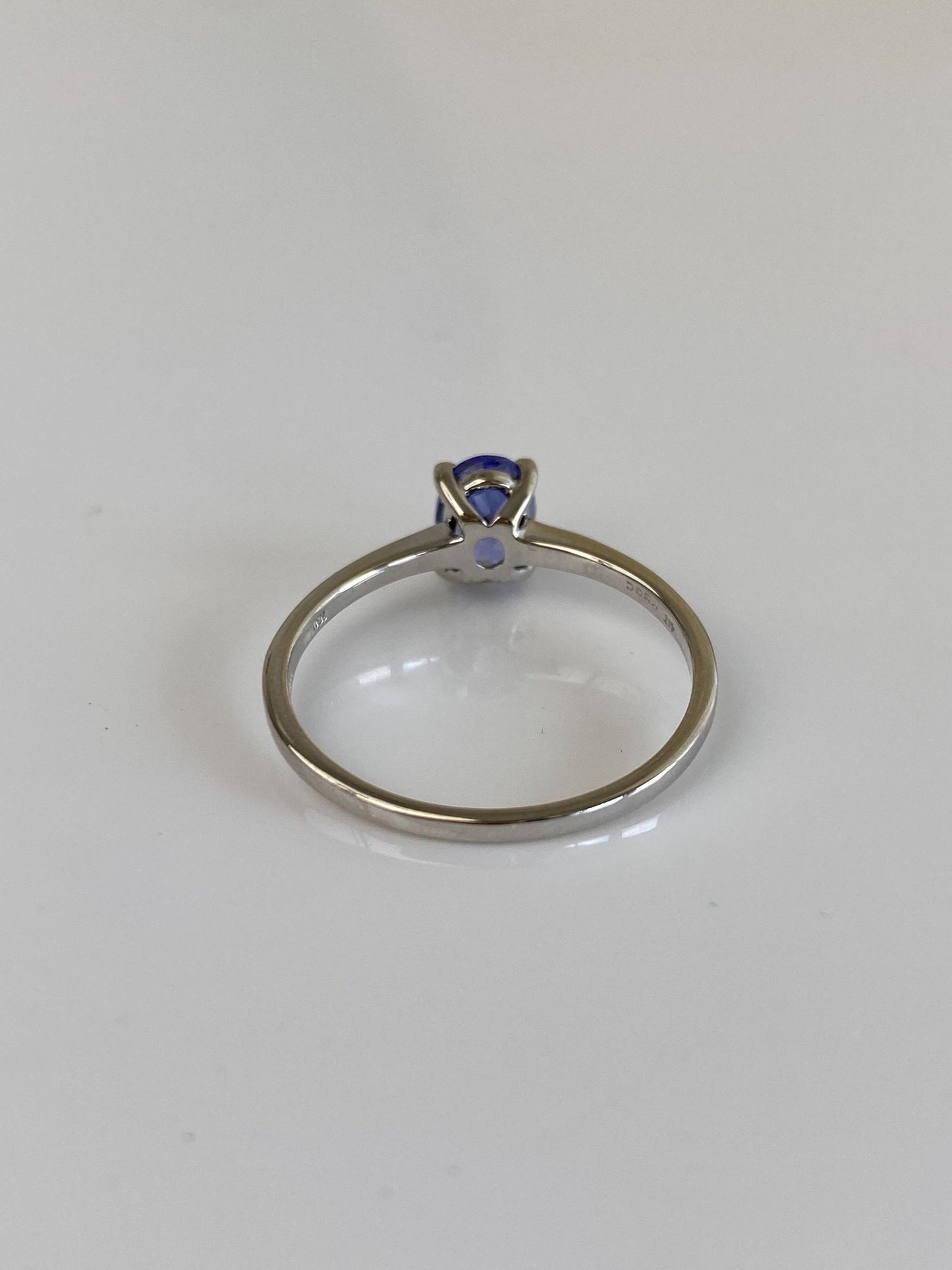 Vintage Solid 10k White Gold Tanzanite Ring - Size 9