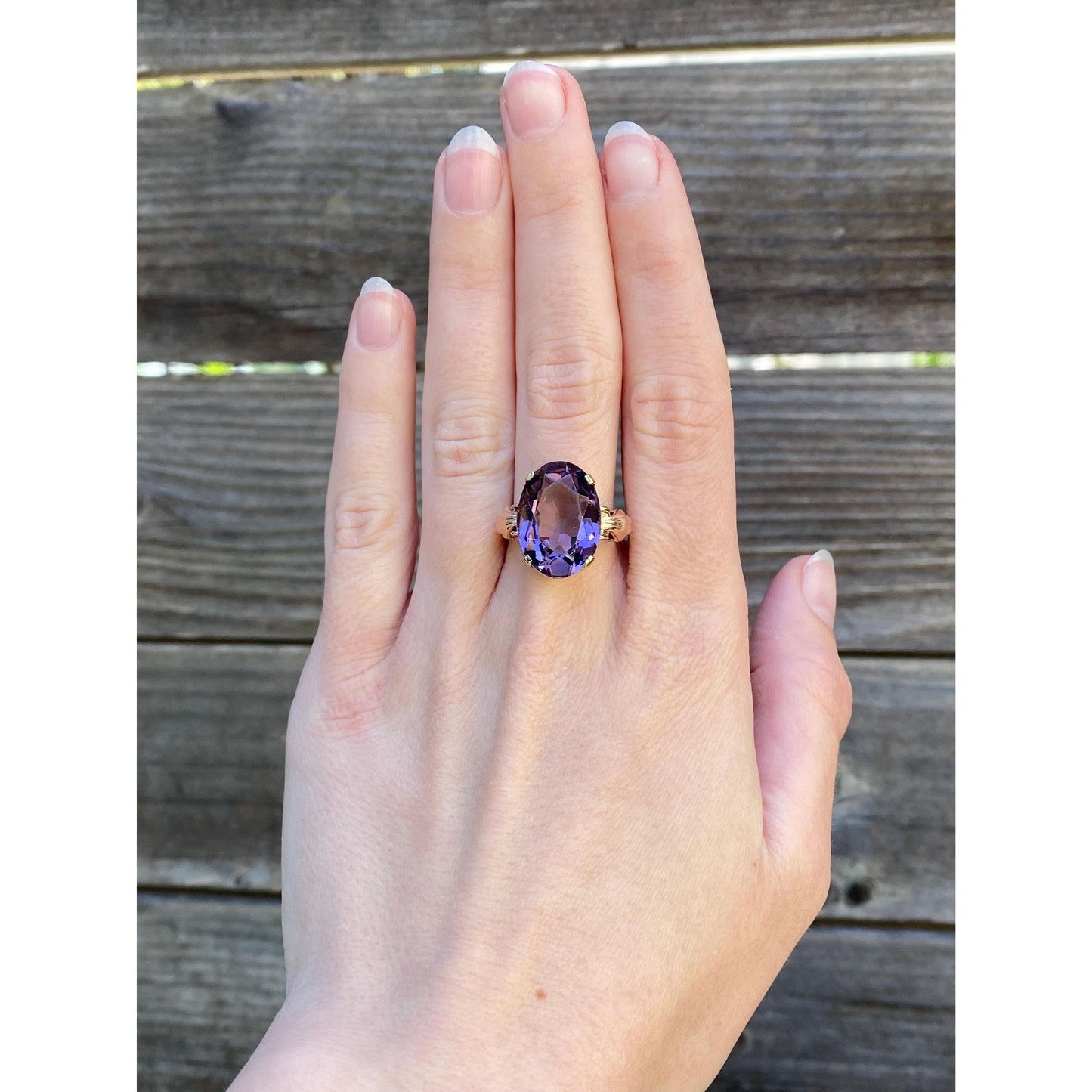 Solid 10k Yellow Gold Purple Cubic Zirconia Ring - Size 8.5