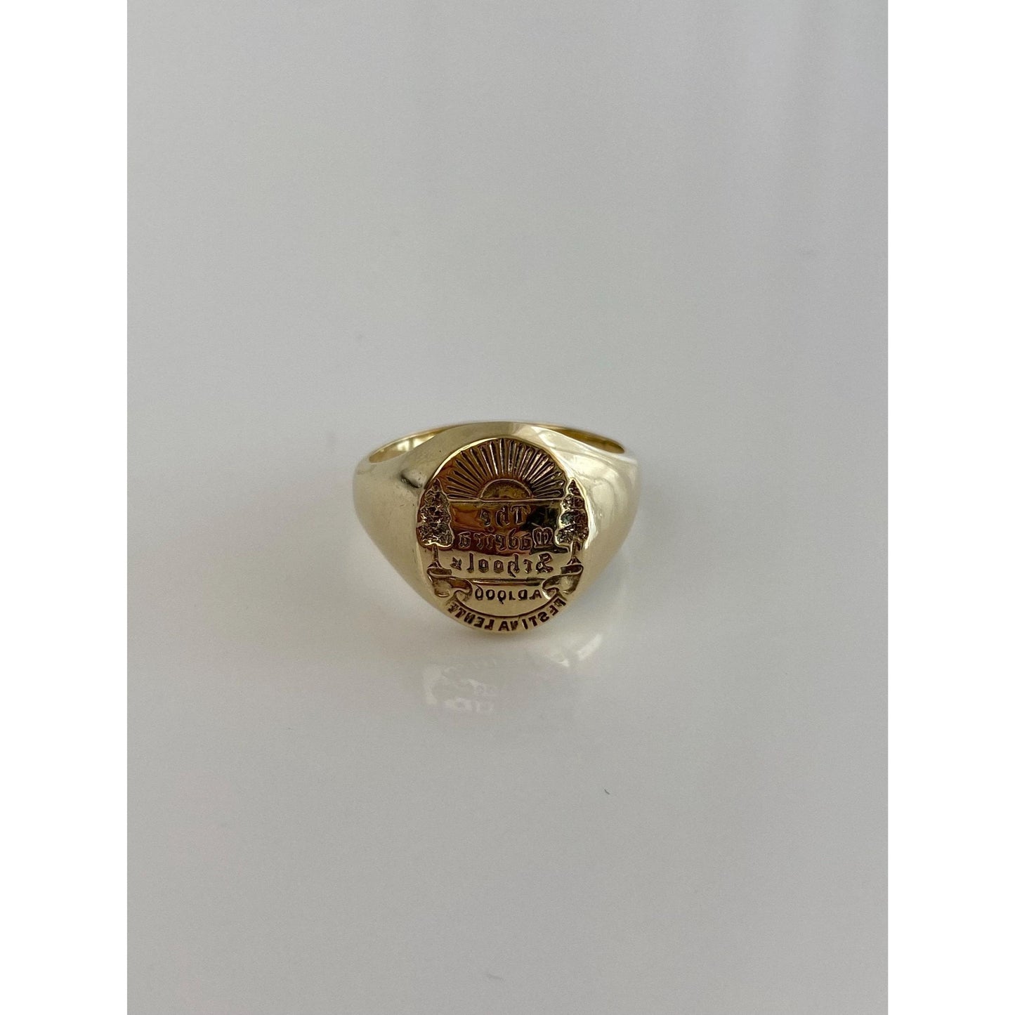 Vintage Solid 10k Yellow Gold Signet Ring - Size 7.25