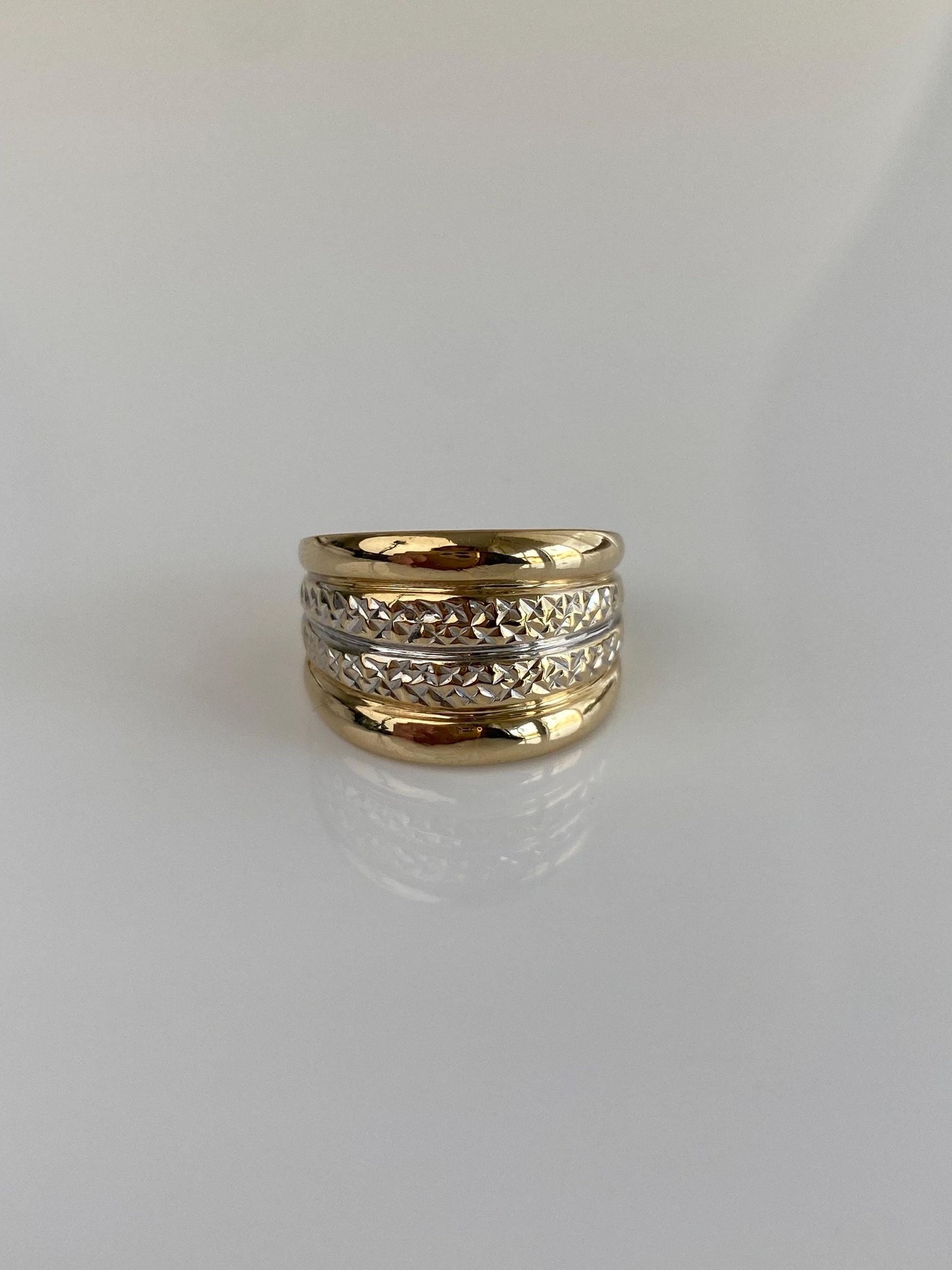 Vintage Solid 14k White & Yellow Gold Diamond Cut Ring Band - Size 6.5