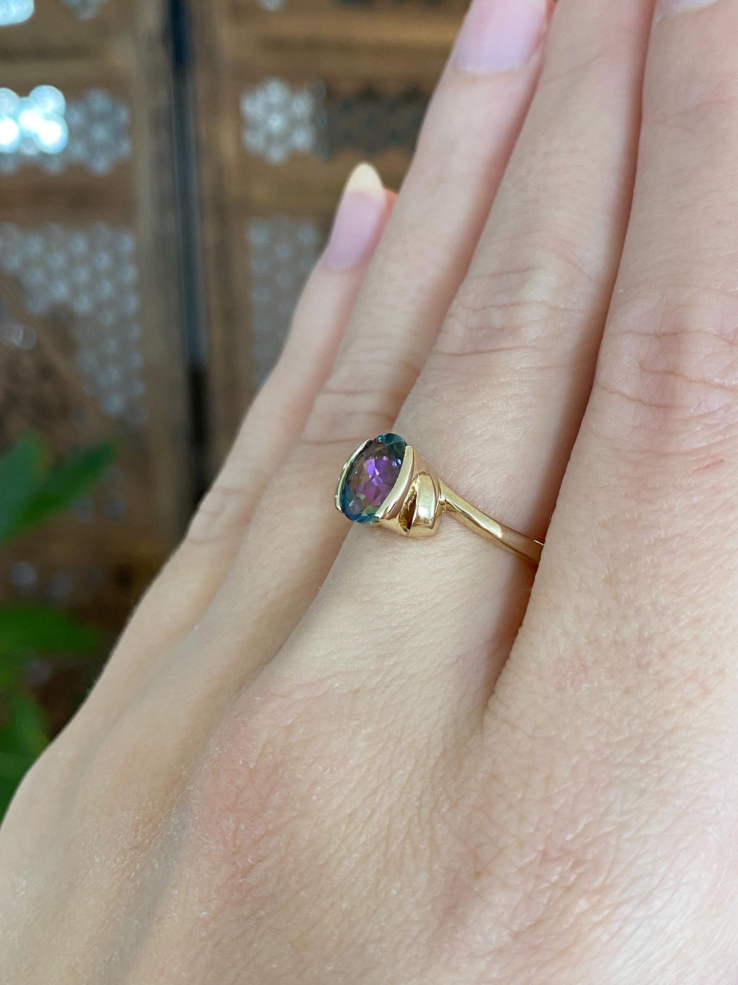 Vintage Solid 14k Yellow Gold Mystic Topaz Ring - Size 6