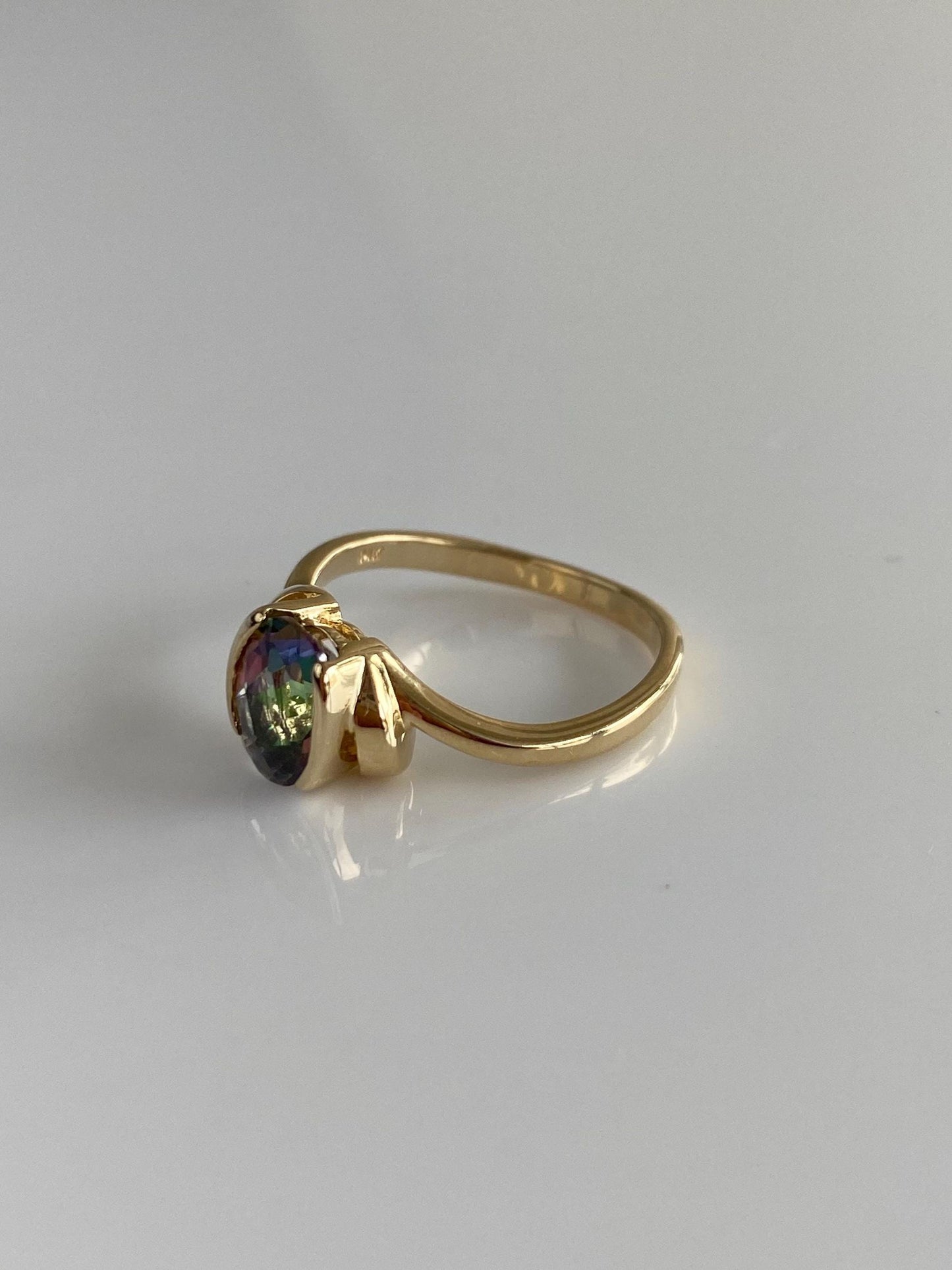 Vintage Solid 14k Yellow Gold Mystic Topaz Ring - Size 6