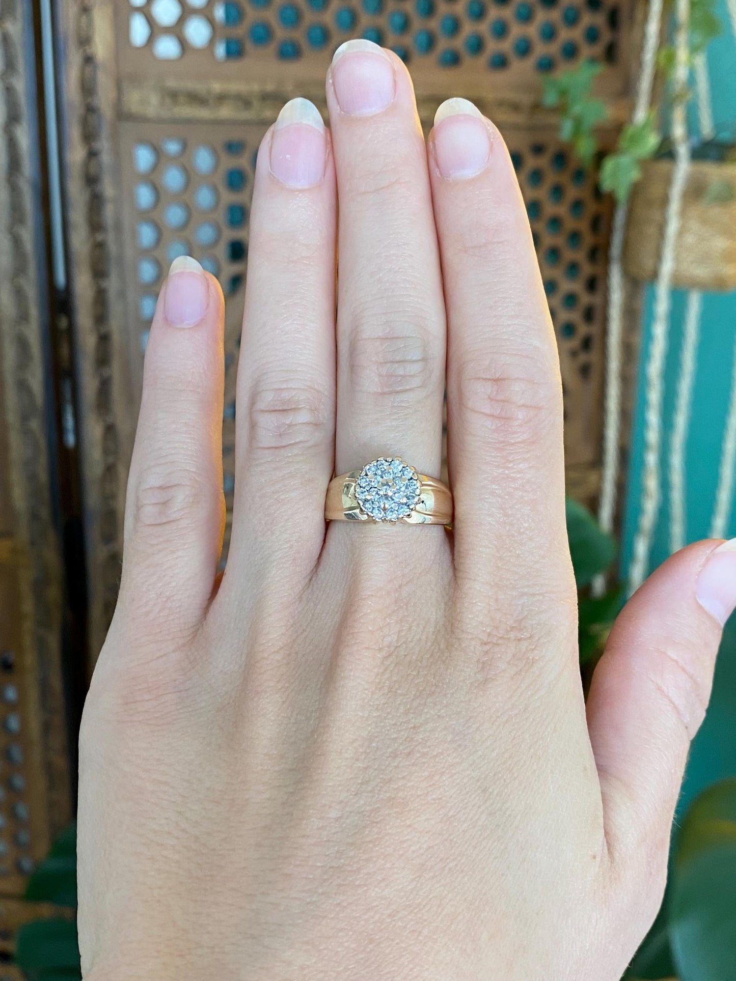 Vintage Solid 14k Yellow Gold Diamond Cluster Ring - Size 8