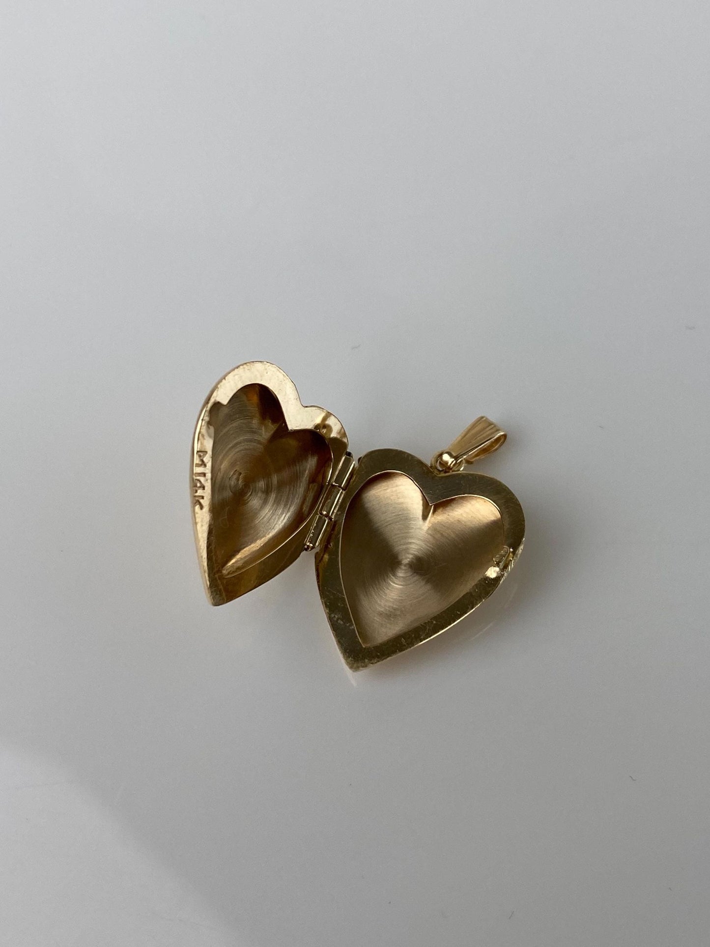 Vintage Solid 14k Yellow Gold Engraved Heart Locket Charm