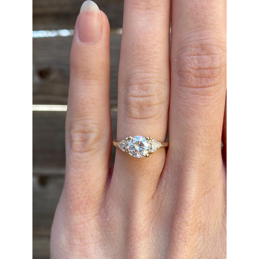 Vintage Solid 14k Yellow Gold Cubic Zirconia Ring - Size 5