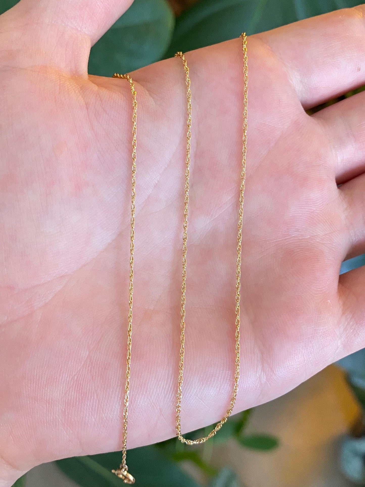 Vintage Solid 14k Yellow Gold Dainty Chain Necklace - 16 inches